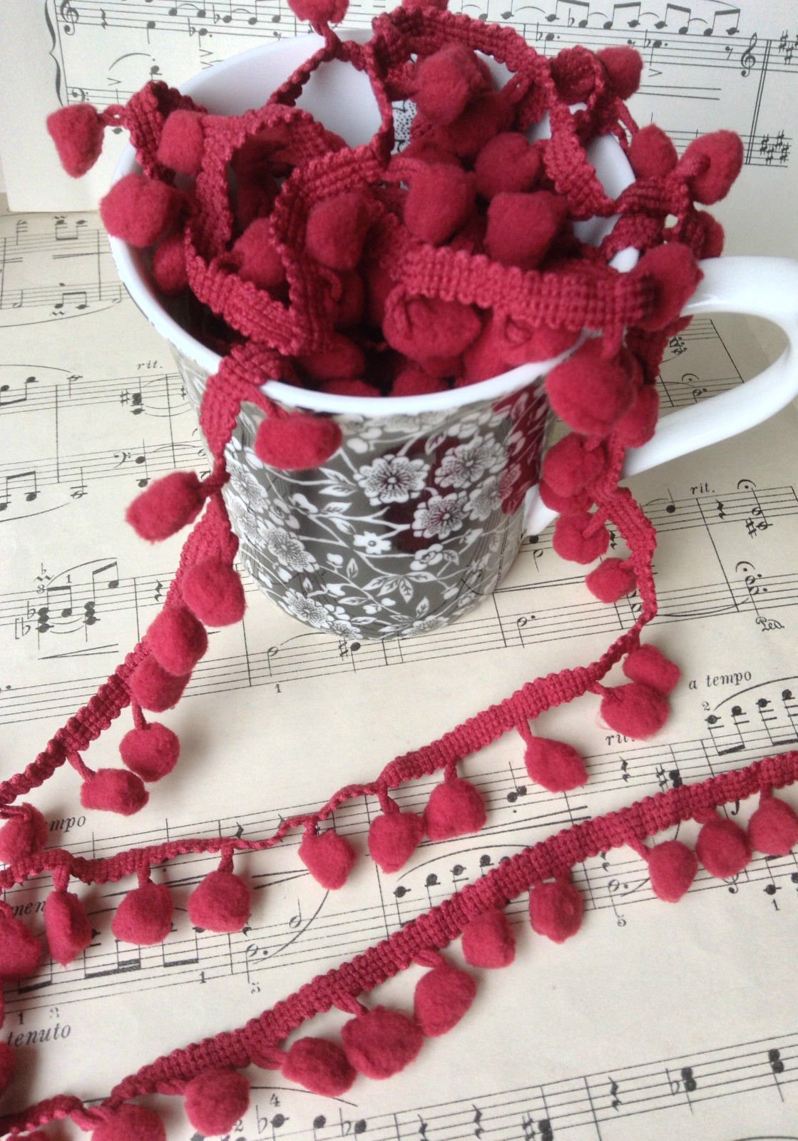 HomeBuyPom Pom Bobble Trim Fringe - Medium Size 10Mm Burgundy D (Per Meter)