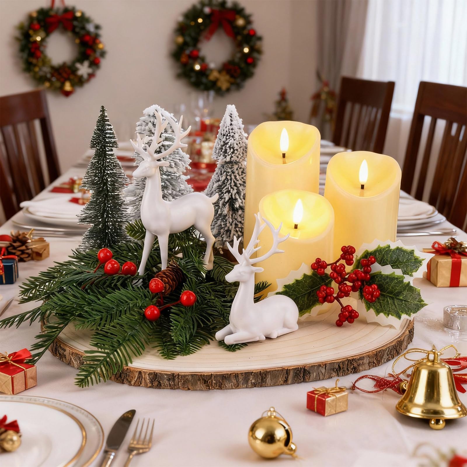 Lot de 14 tranches de bois de Noël pour tables - Décoration à faire soi-même - Dalles de bois naturel de 30,5 à 33 cm - Bougies - Branche de baies rouges - Mini arbres de Noël, rennes et