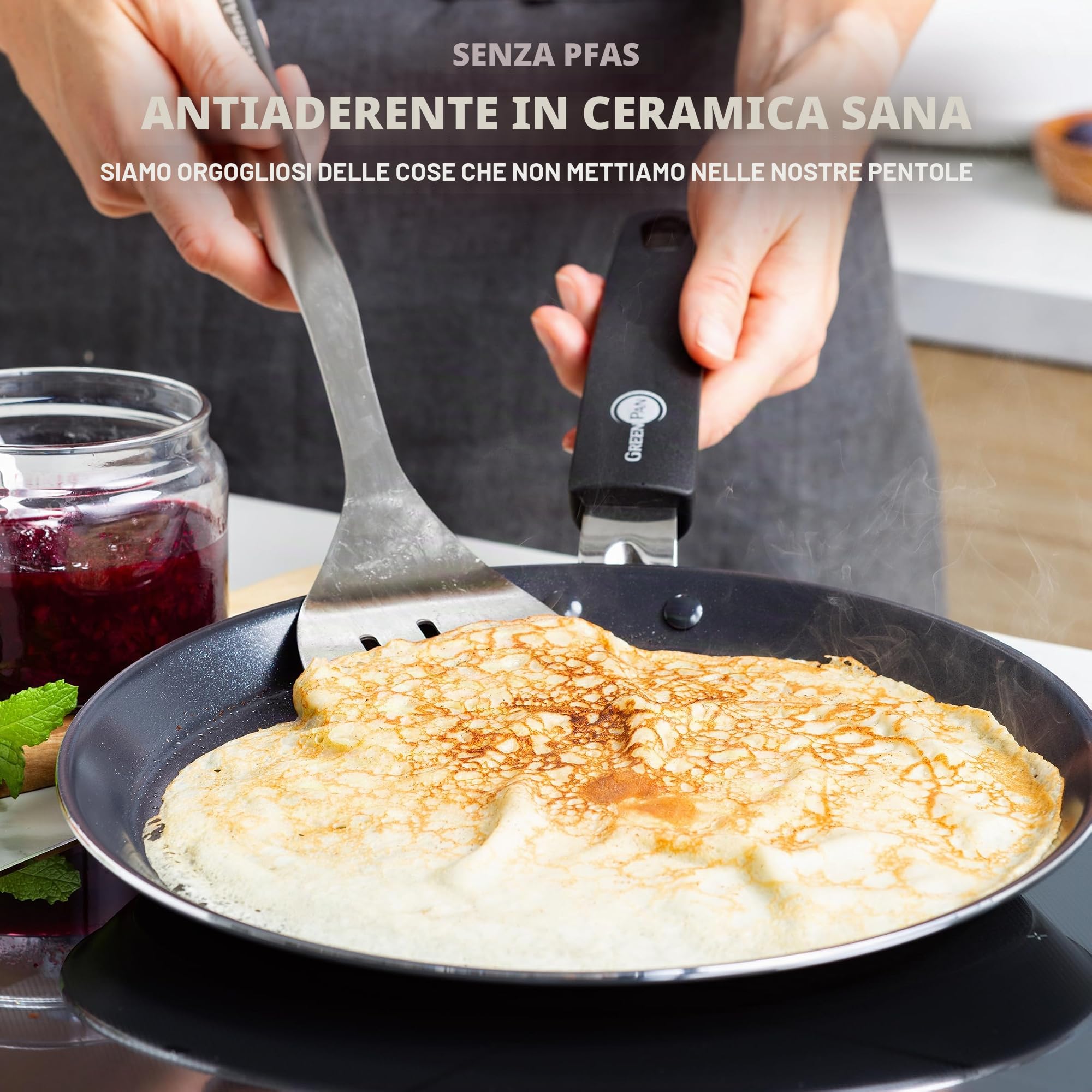 GreenPan Essentials Padella per Crêpes e Pancake in Ceramica Sana e Antiaderente da 28 cm, Senza PFAS, Induzione, Sicuro al Forno e al Griglia fino a 160°C, Lavabile in Lavastoviglie, Nero