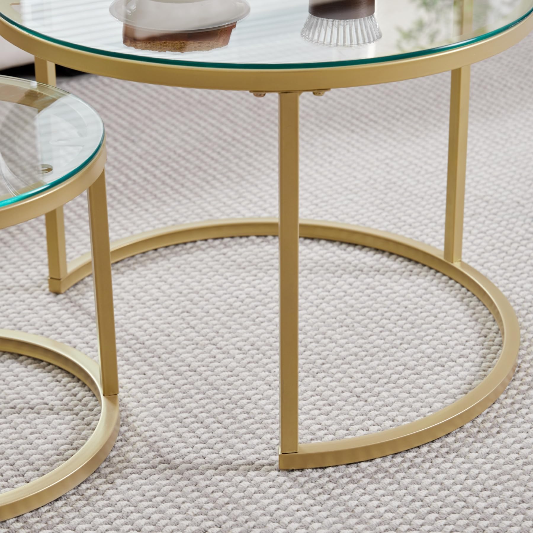 GrandCA HOME Set di 2 tavolini impilabili, tavolini rotondi, in vetro temperato, gambe in metallo dorato, adatto per soggiorno, sala da pranzo, caffè (diametro 60 x 45 cm, diametro 40 x 35 cm)