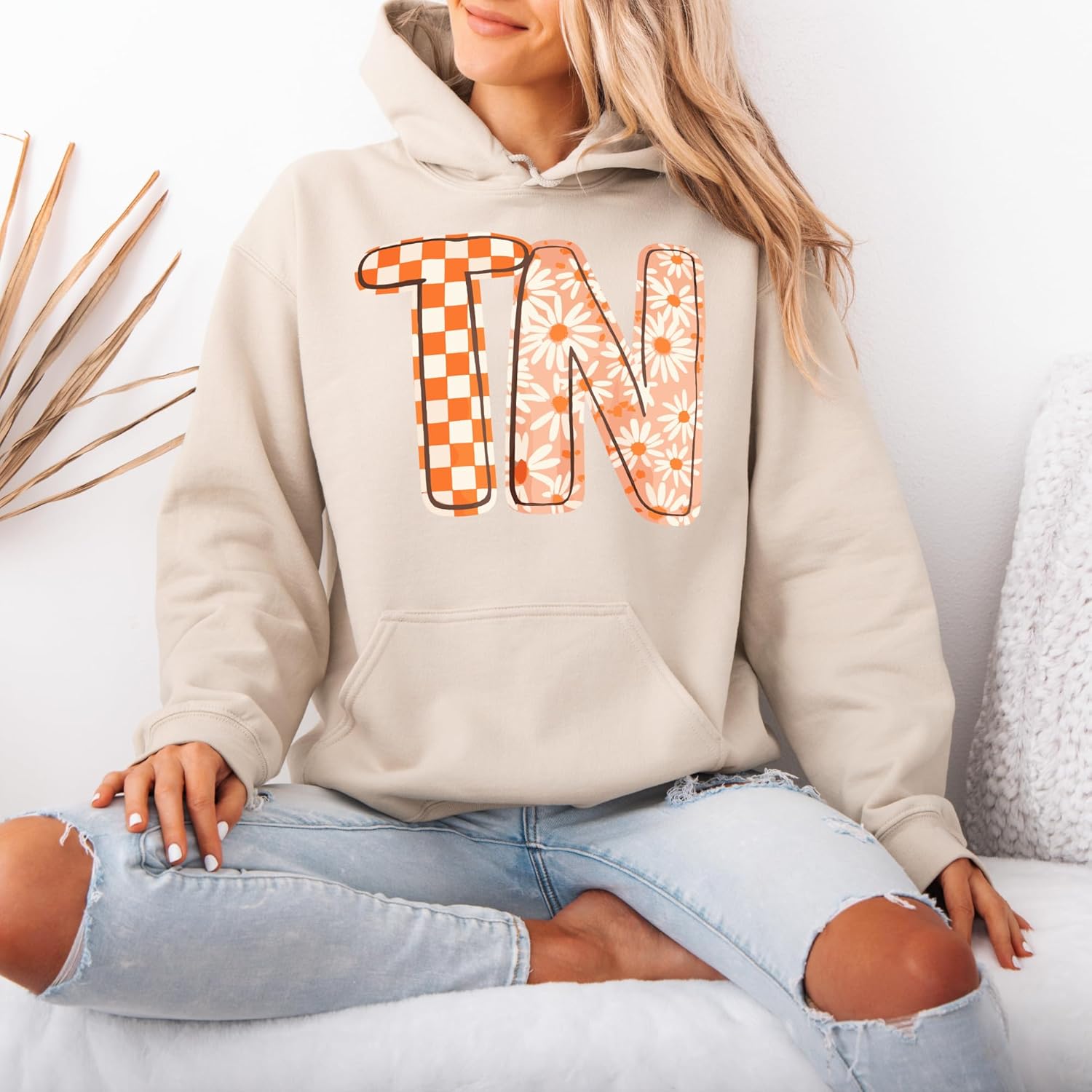 Tennessee Apparel Women Sweatshirt - Tennessee Gear for Female Fans - Stylish and Comfortable Tennessee Apparel