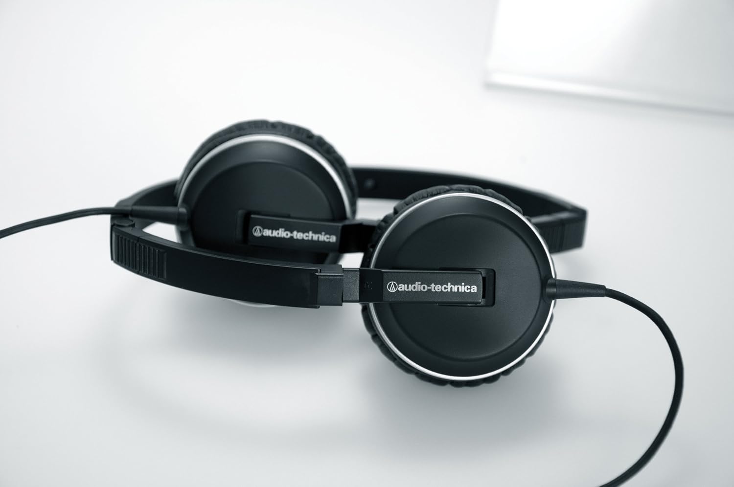 Audio-Technica ATH-ANC1 QuietPoint Active Noise-Cancelling On-Ear Headphones