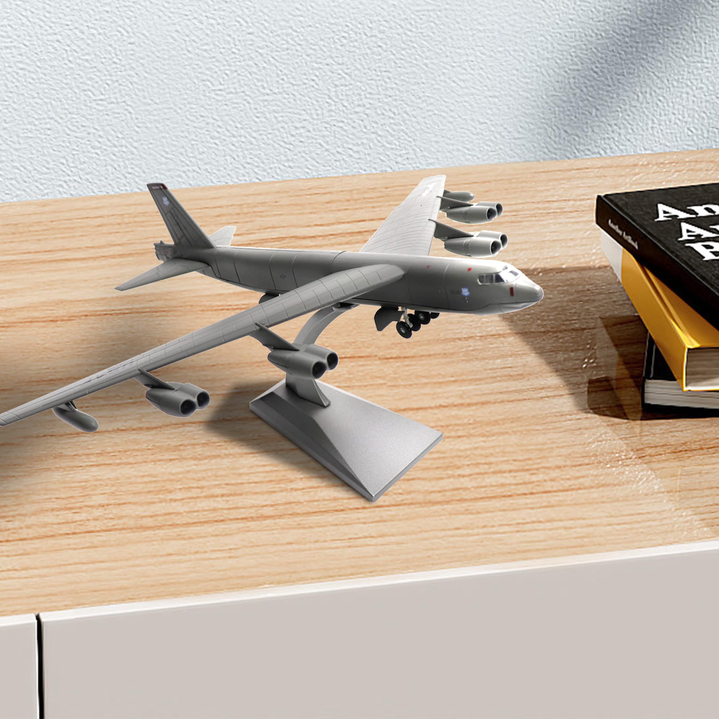 Amazon.co.jp: NUOTIE 1/200 B-52 ストラトフォートレス 金属模型完成