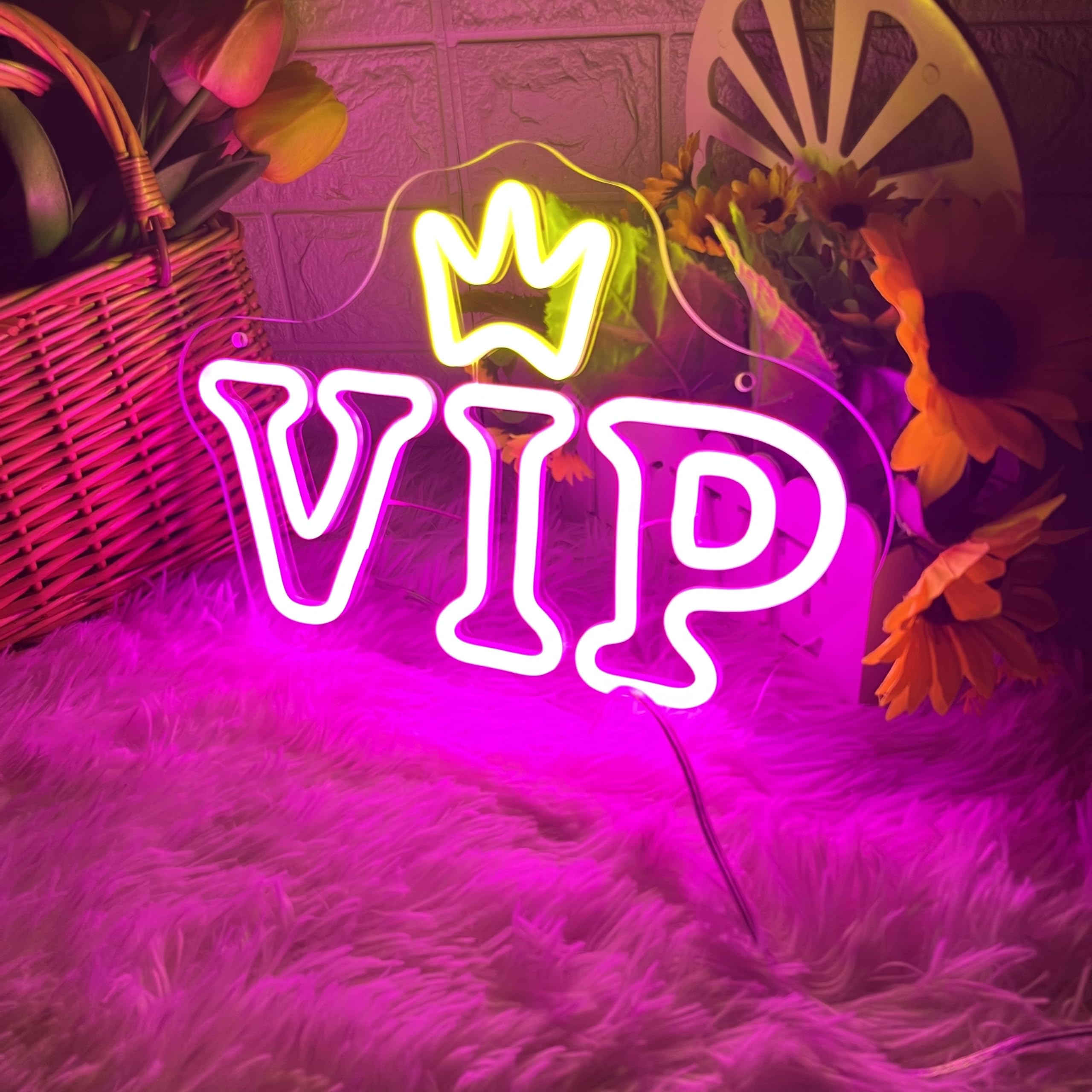 VIPネオンサインVIPルーム看板ビップカーデコトラ HDJSIGN VIP Neon Sign VIP Lounge Neon Light for Wall Decor USB