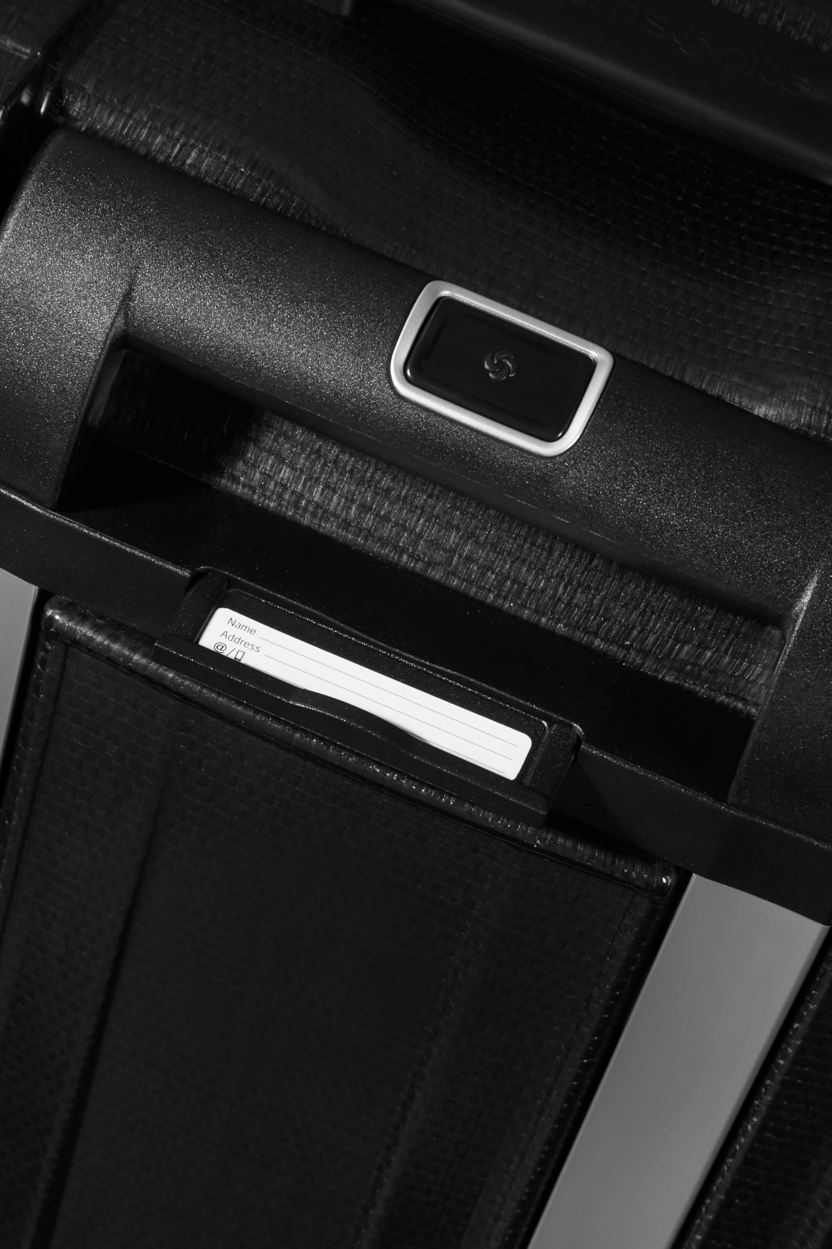 Samsonite Lite-Box - Premium Hartschalenkoffer Mittelgroß 69 cm, Reisekoffer mit 4 Rollen, Leicht, TSA-Schloss, 75L - 2.80 KG - Schwarz