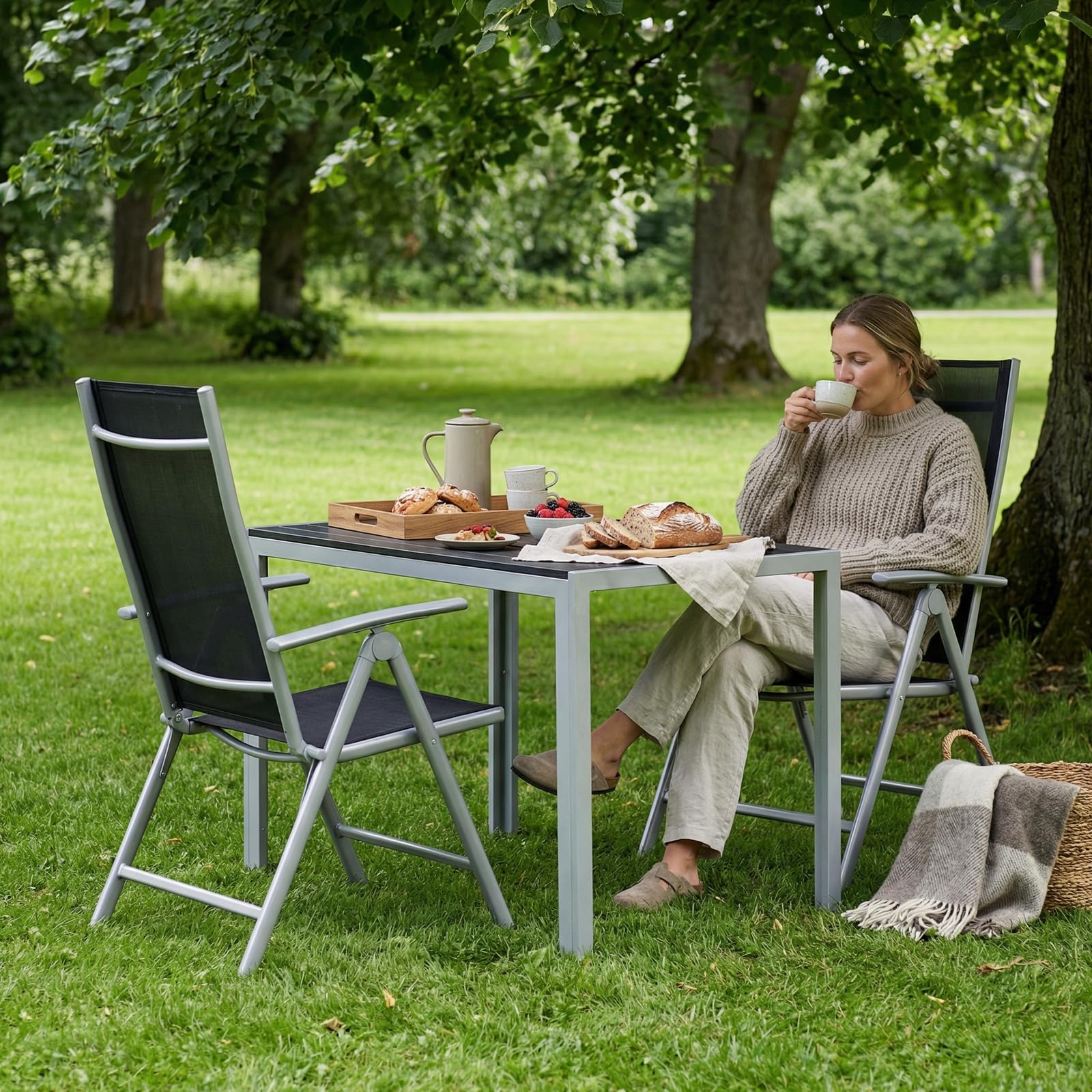LIFERUN 5-Teiliges Gartenmöbel Set, Aluminium Balkonmöbel Set, 4pcs Verstellbare Hochlehner Klappstühle +110x70cm WPC Wetterfest Rechteckiger Terrassentisch,Essgruppe Sitzgruppe Outdoor, Silber Grau