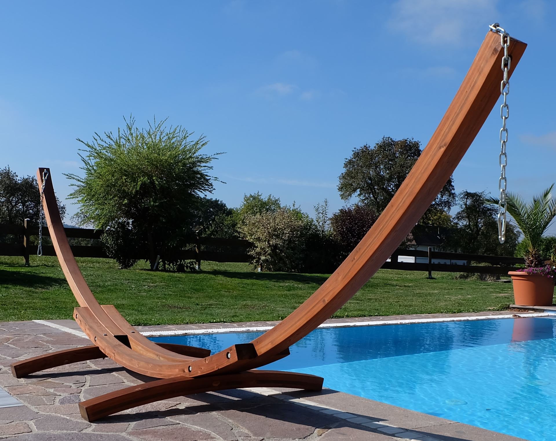 ALEOS. AS-S 410cm XXL Luxus Hängemattengestell Limited Edition Gestell aus Holz Lärche ohne Hängematte Edelstahl Ketten Karabiner und Schrauben