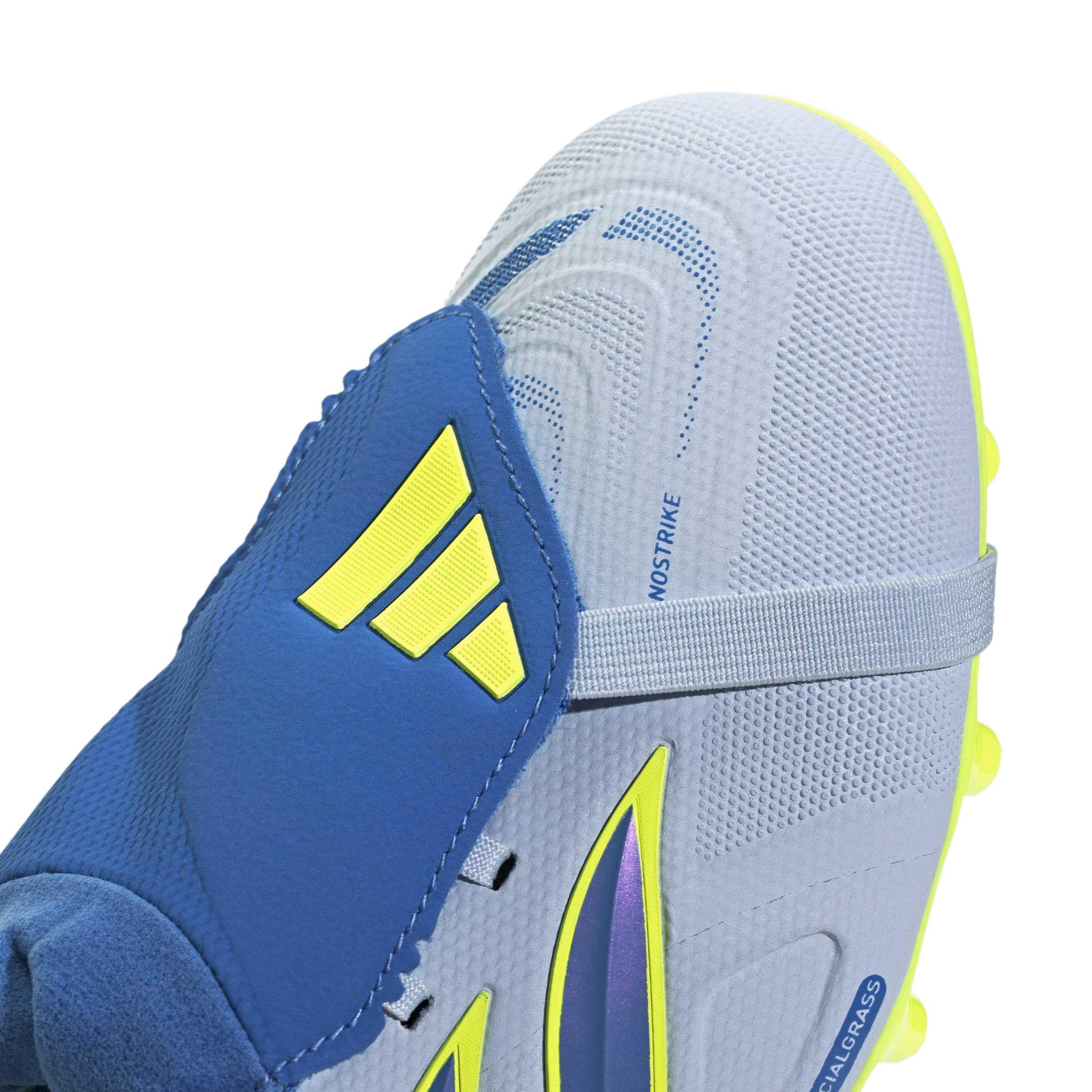 adidas Unisex Predator League Fußballschuhe mit umklappbarer Zunge für Kunstrasen.