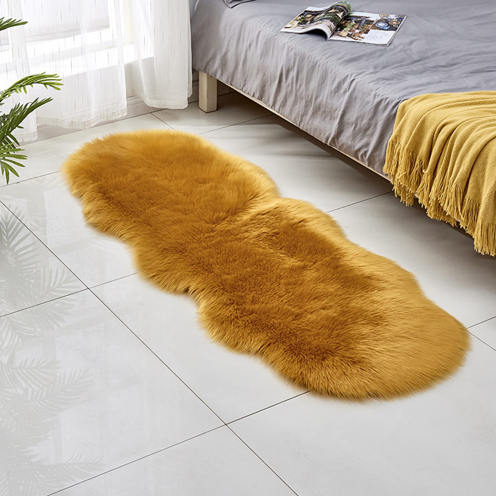 Amazon｜ムートンマット 60*160cm フェイクシープスキンラグカーペット 