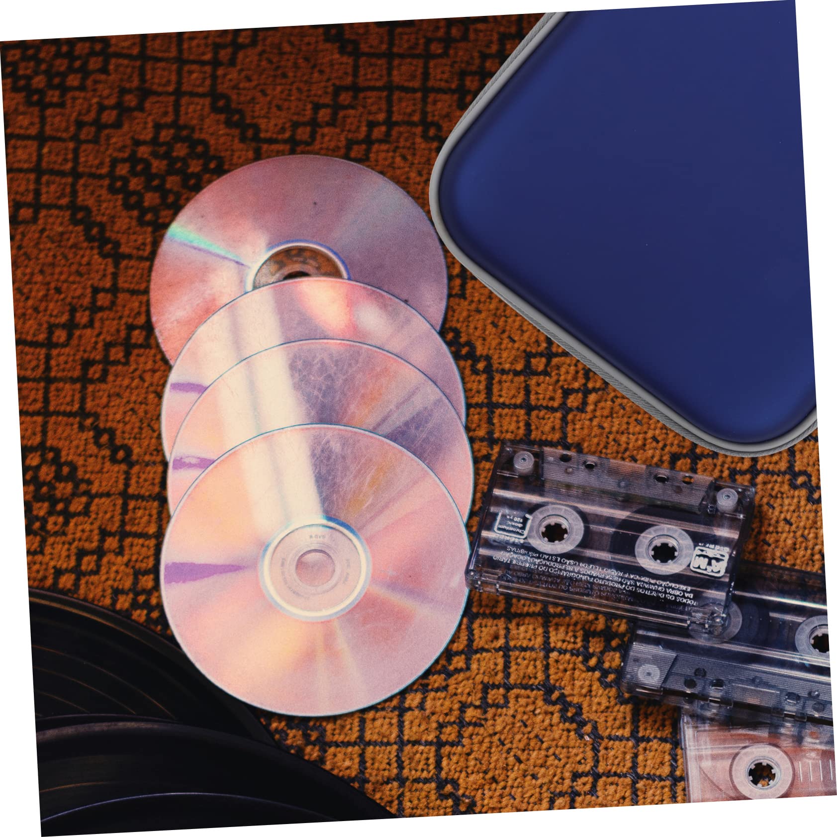 HOLIDYOYO CD Storage Case Slot Dvd Organizer with Handle for Go Compact Disc Holder for Games Music Video Discs Lightweight Space Saving Accessory Random Color