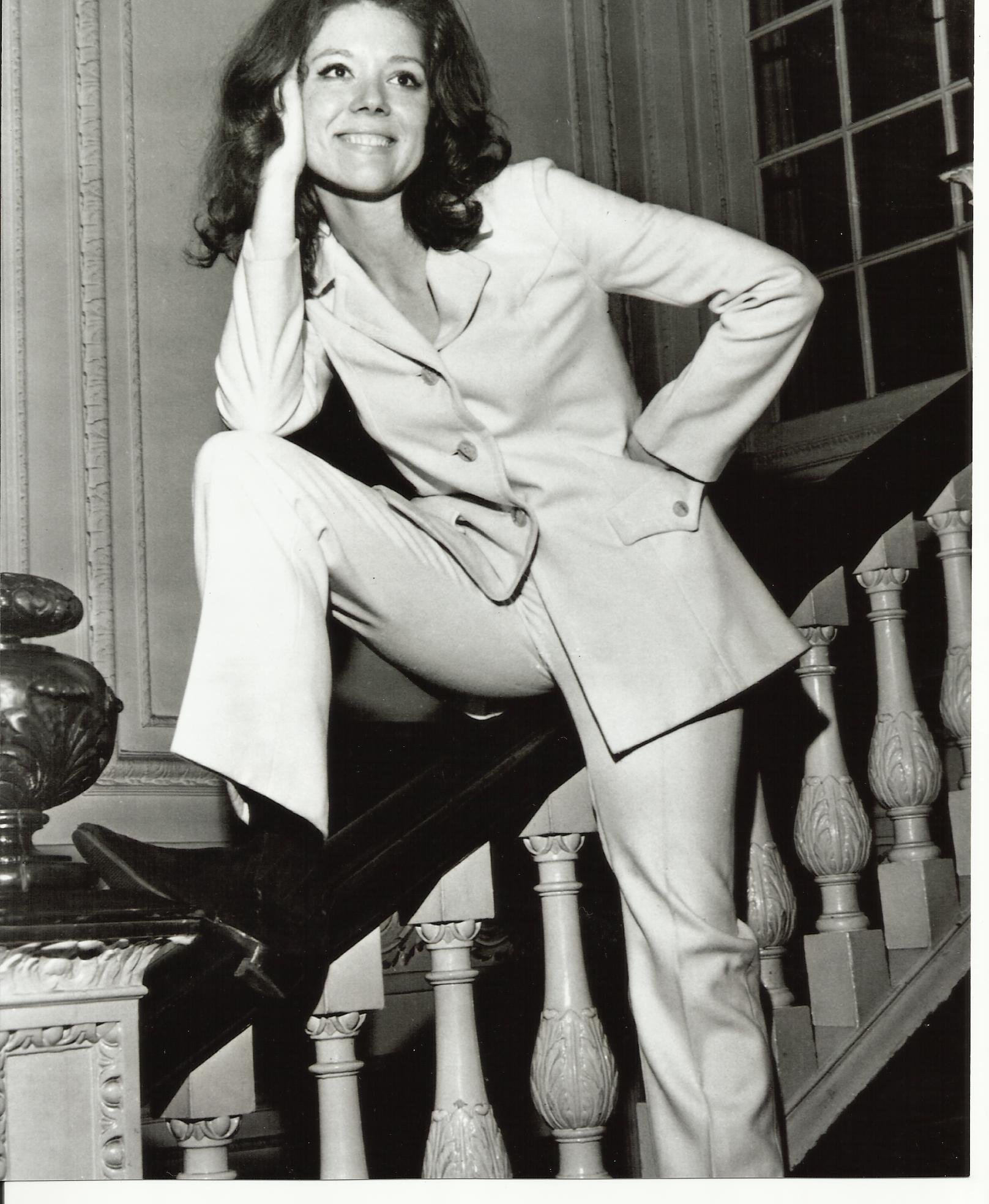 pin-on-diana-rigg-the-avengers-patrick-macnee-diana-rigg-tied-down-in