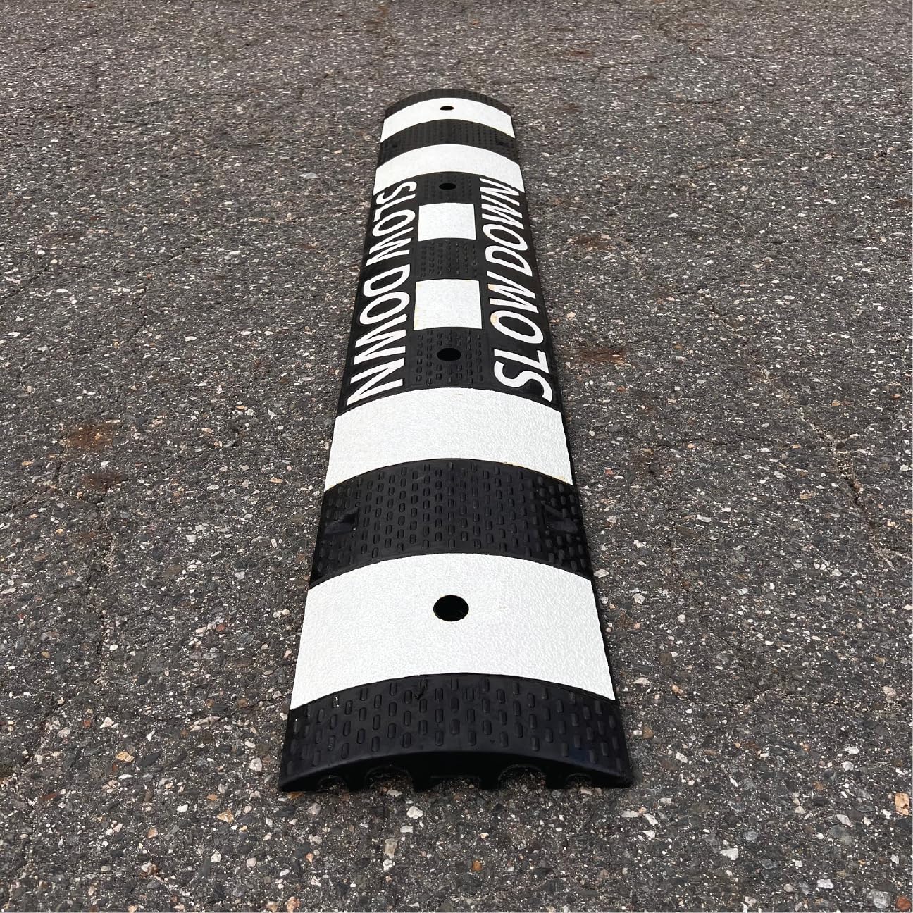 IMPERIAL STANDARD 6' Speed Bump - Slow Down Speed Bumps for Asphalt - Black Speed Humps - 6 Foot Portable Speed Bump - Speed Bumps for Road and Driveway (6' Speed Bump - White)