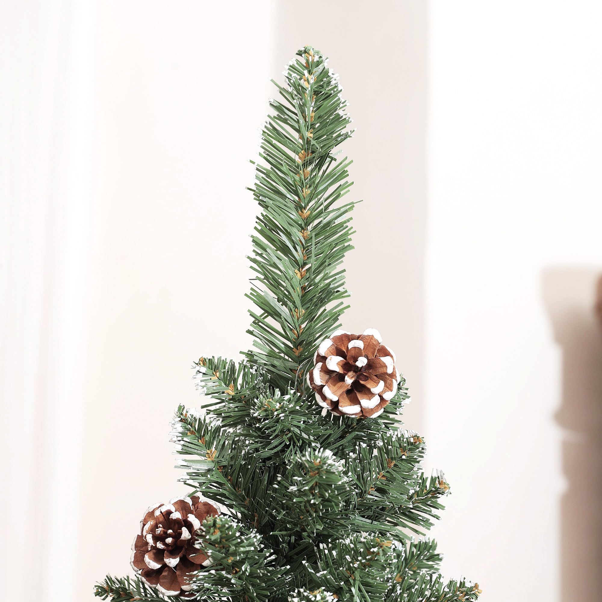 HOMCOM Árbol de Navidad Estrecho 150 cm Árbol de Navidad Artificial con 395 Ramas 30 Piñas y Soporte de Metal Árbol Navideño para Salón Interior Verde