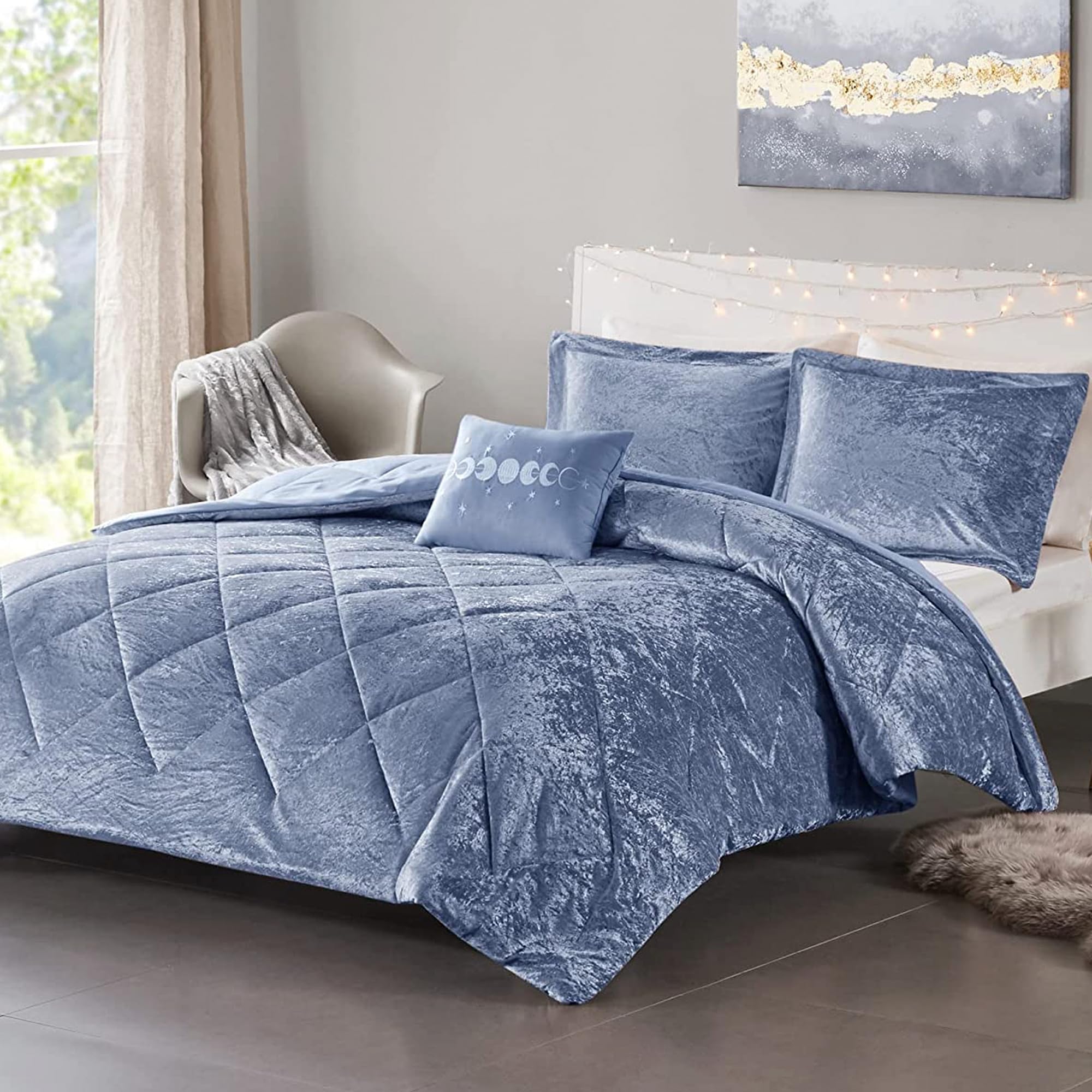 Intelligent DesignQueen Comforter Set, Velvet Comforter Set , Luxury Diamond Quilting Comforter Set, Fluffy Comforter Bed Set with Decorative Pillowand 2 Shams, 4 Piece Blue, Full/Queen