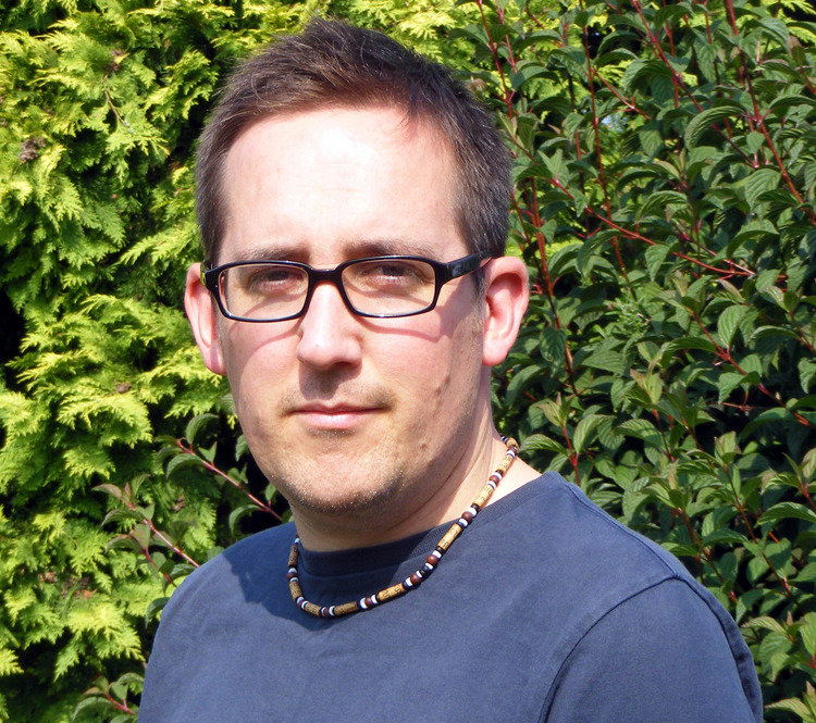 Amazon.co.uk: Simon Cross: books, biography, latest update