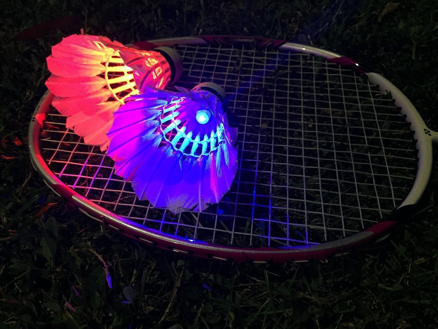 4 Pcs LED Rosso Verde Blu e Multicolori Badminton,Xrten LED Volano Luminoso Quattro Colori Adatti per Giocare a Badminton Durante la Notte