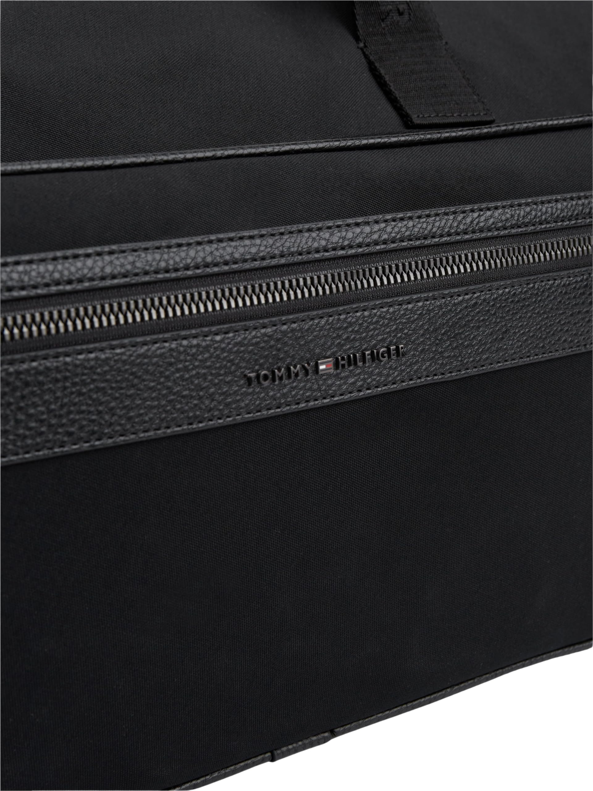 Tommy Hilfiger Herren Weekender Reisetasche Repreve Duffle mit Crossbody-Riemen, Schwarz (Black), Einheitsgröße