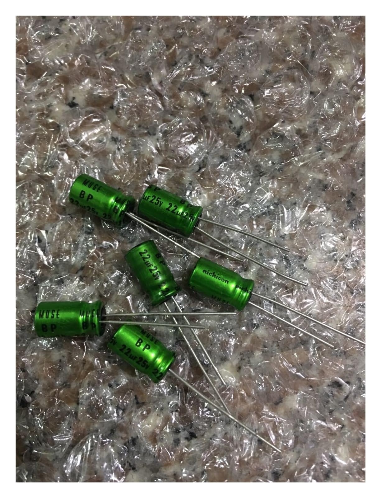 LEOTNNDQ 10pcs 25V22UF 22UF 25V Copper foot audio capacitors