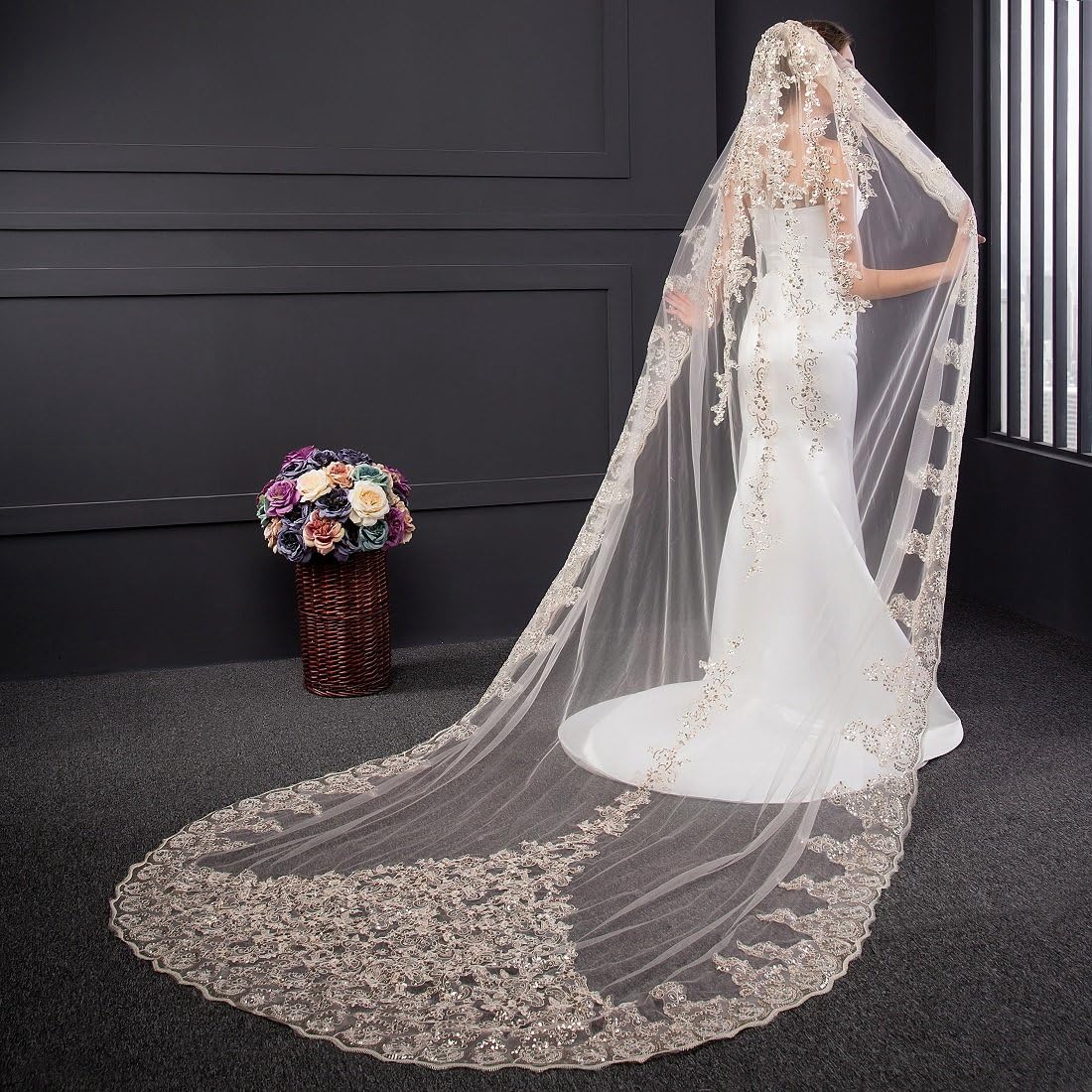 Cibelle 1T Floral Appliques Lace Sequin Wedding Veils 3 Merters Long Birlda Veil with Comb