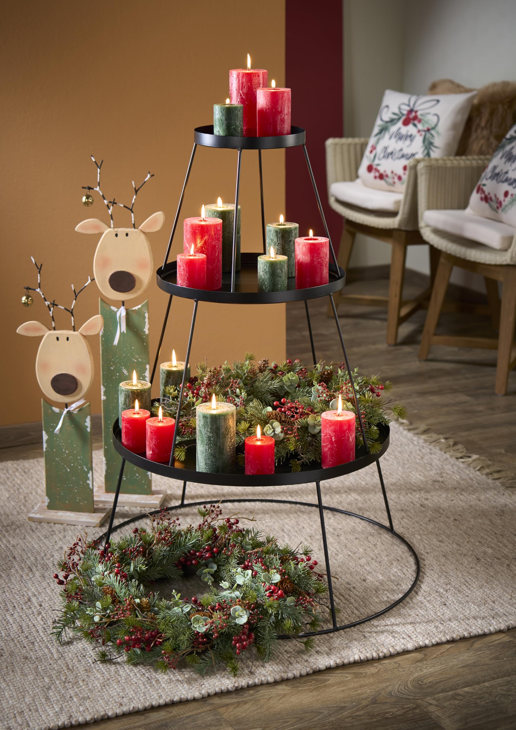 Künstlicher Weihnachtskranz mit Tanne, Eukalyptus & Beeren - Weihnachtsdekoration Tür- & Wandkranz (⌀ 45 cm)