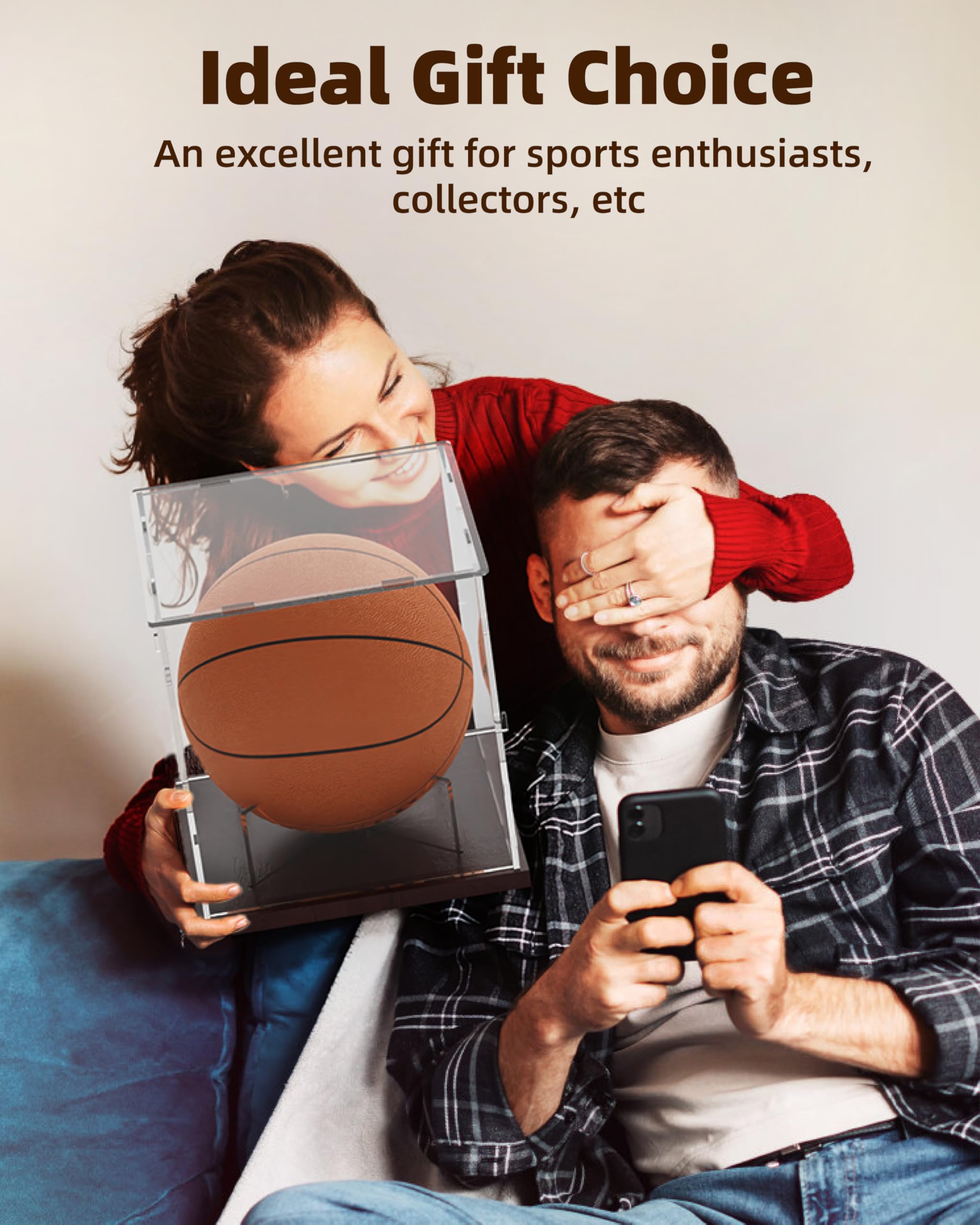Fitense Vitrina de baloncesto de acrílico transparente, con protección UV, caja de soporte de baloncesto tamaño completo con base de madera maciza, exhibición de fútbol para recuerdo de balón de la