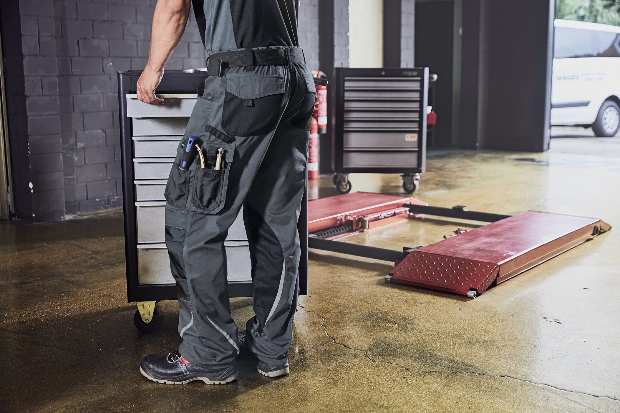James & Nicholson Workwear Bundhose Cordura® - Robuste Arbeitshose mit Kniepolstertaschen