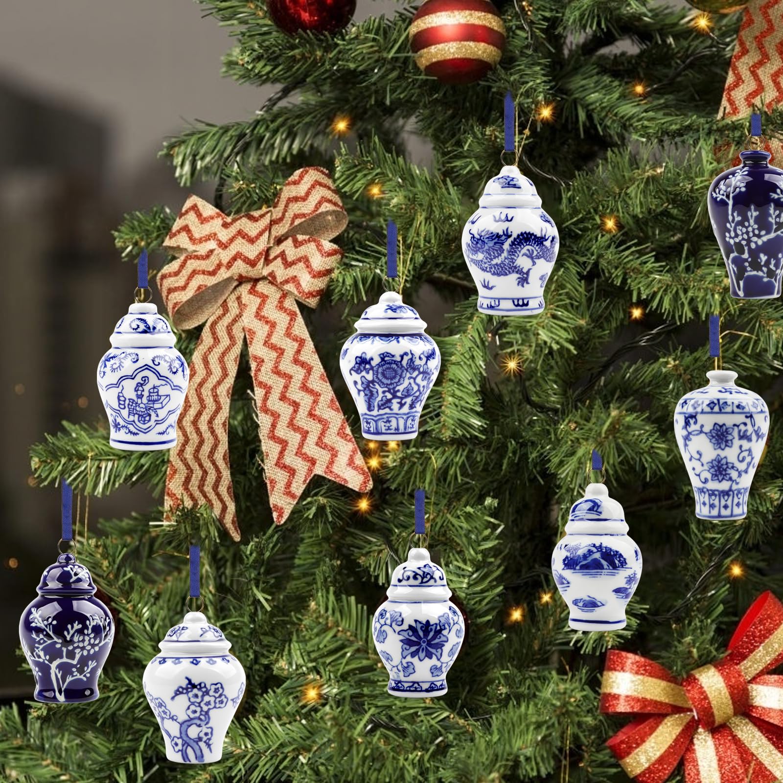 YiYa 9 Piezas Colgantes para árboles de Navidad Bolas Navideñas Azules y Blancas Adornos Navideños de Cerámica para la Decoración de Fiestas Navideñas