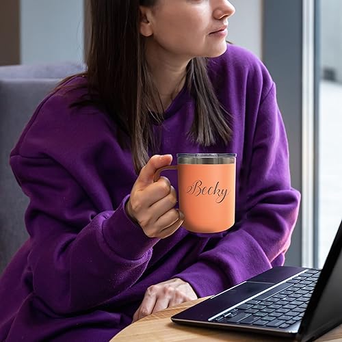 Miniatura 3 de My Personal Memories Taza de café personalizada de 15 onzas con aislamiento y asa y tapa, monograma y grabado con tu texto (coral)