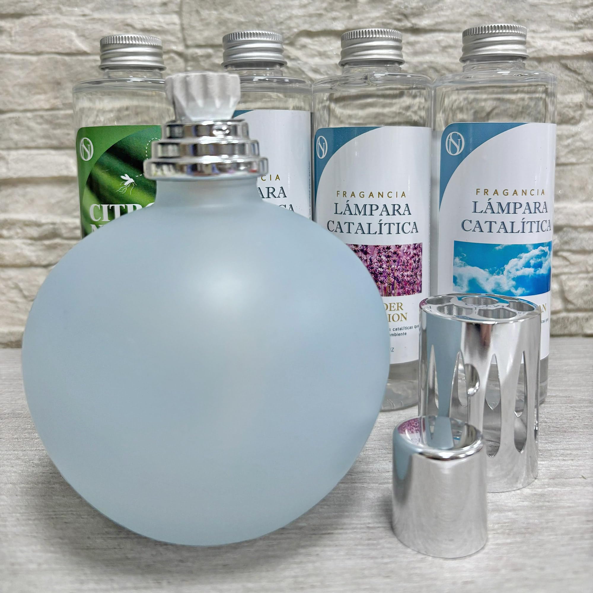 Pack Ahorro Lámpara Catalítica Azul Grisáceo Mate + Fragancia Wild Strawberry 200ml. Elimina Malos olores e impurezas, perfuma y Limpia