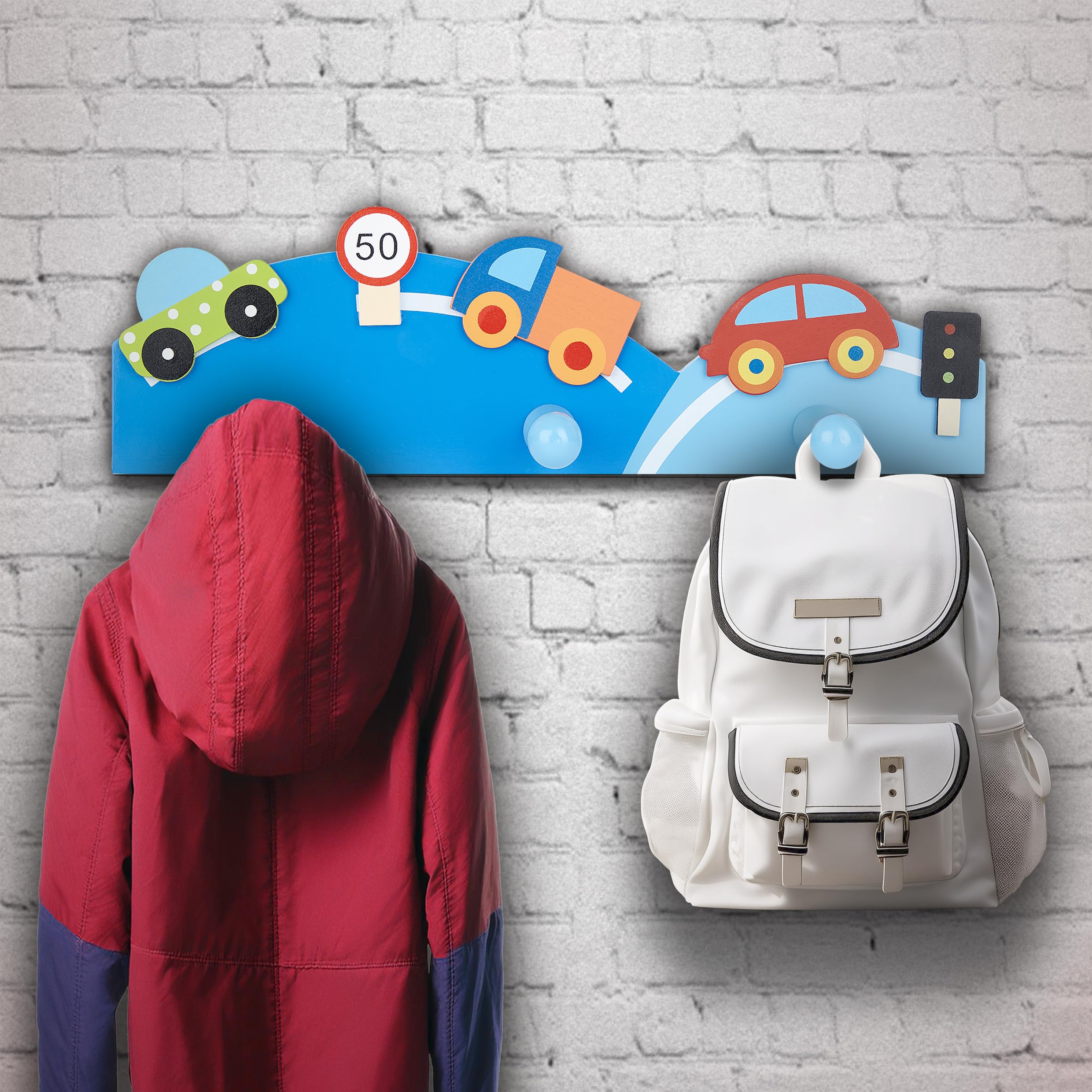 Mousehouse Gifts Triple Gancho Perchero de Pared la Ropa en Tonos Azules y Decorado con Coches para la habitación de los niños