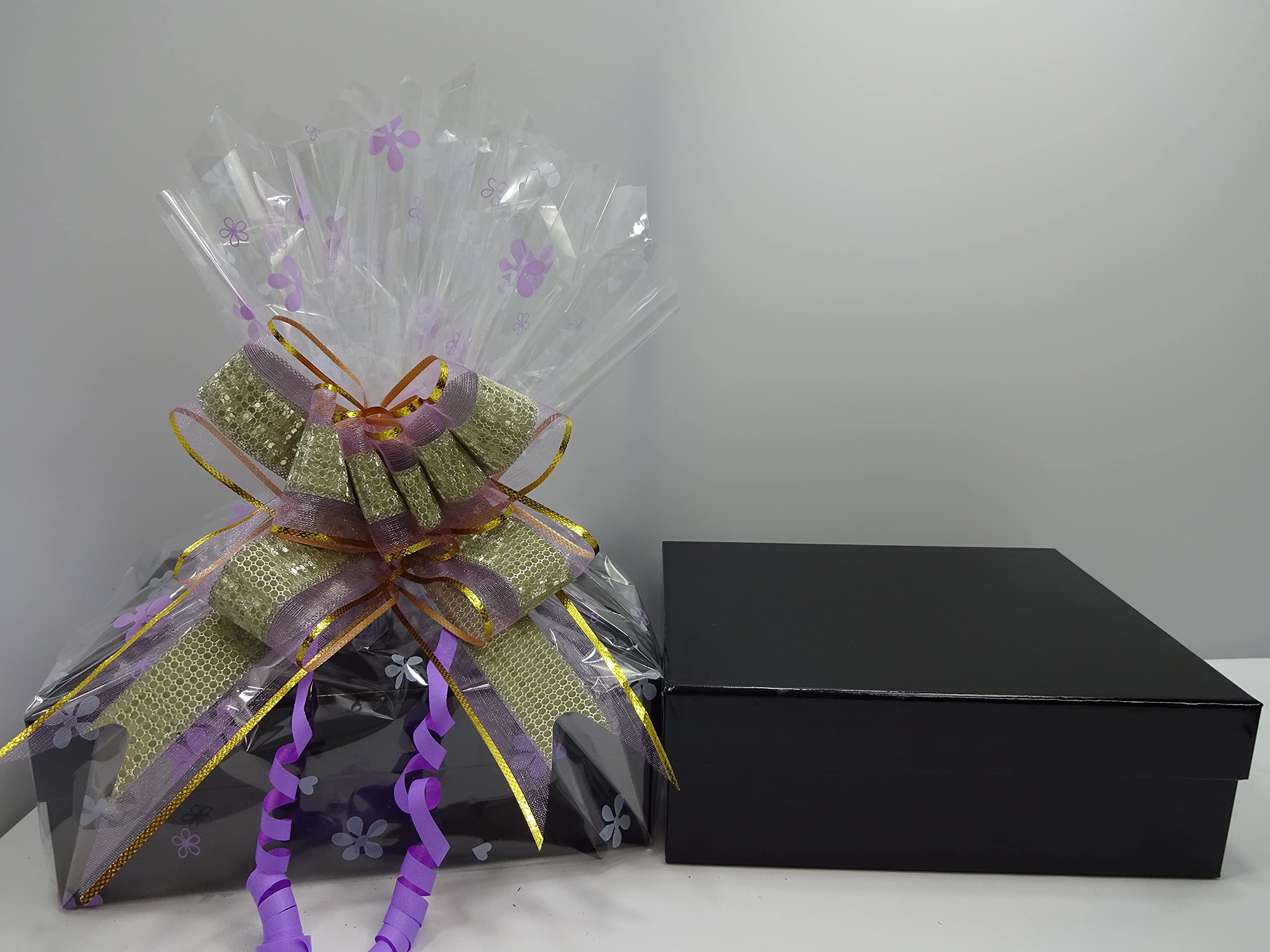 Panier de cadeau de Saint-Valentin pour elle ~ Luxe 10pc Parfum et maquillage Beauté Boîte cadeau Panier cadeau pour elle... Édition limitée 335...