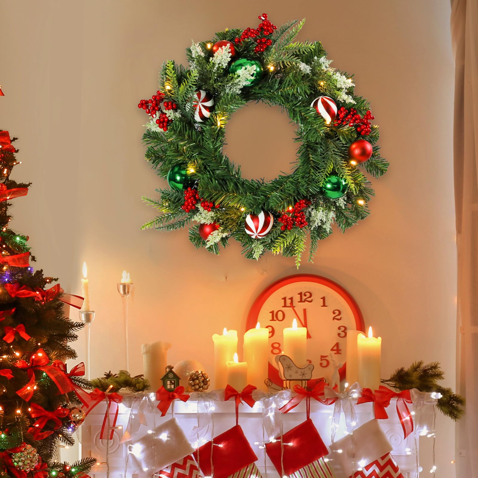 MUMTOP Couronne de Noël lumineuse de 50,8 cm avec boules de baies rouges, couronne de porte d'entrée à piles avec lumières LED pour décoration de la maison
