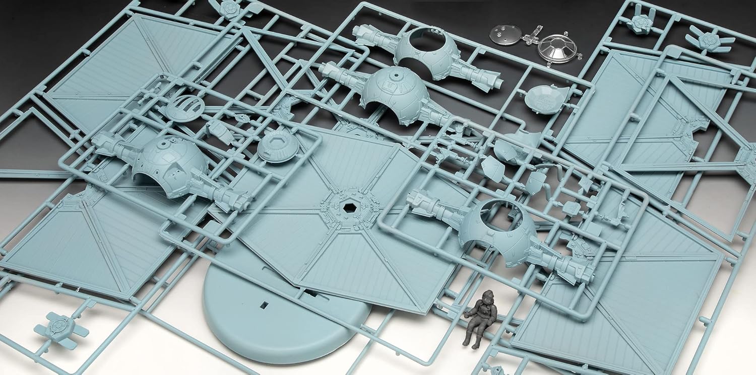 Revell 06782 Star Wars: The Mandalorian Outland TIE Fighter 1:65 Model Kit, Unvarnished