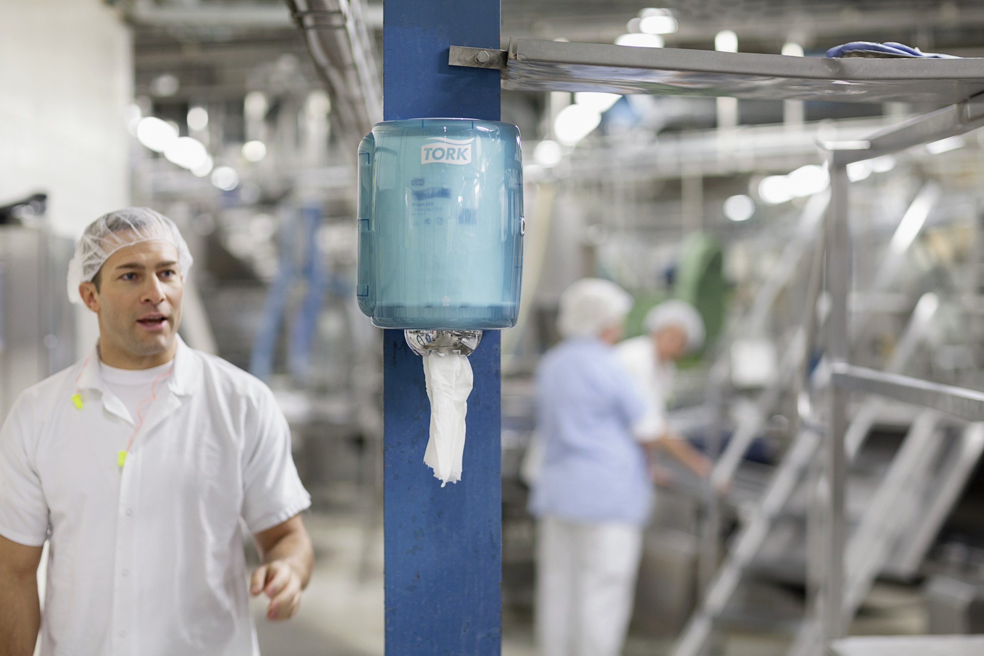 Tork Chusteczki papierowe do zwijania wewnątrz, białe, M2, chłonne, 6 rolek, 100134