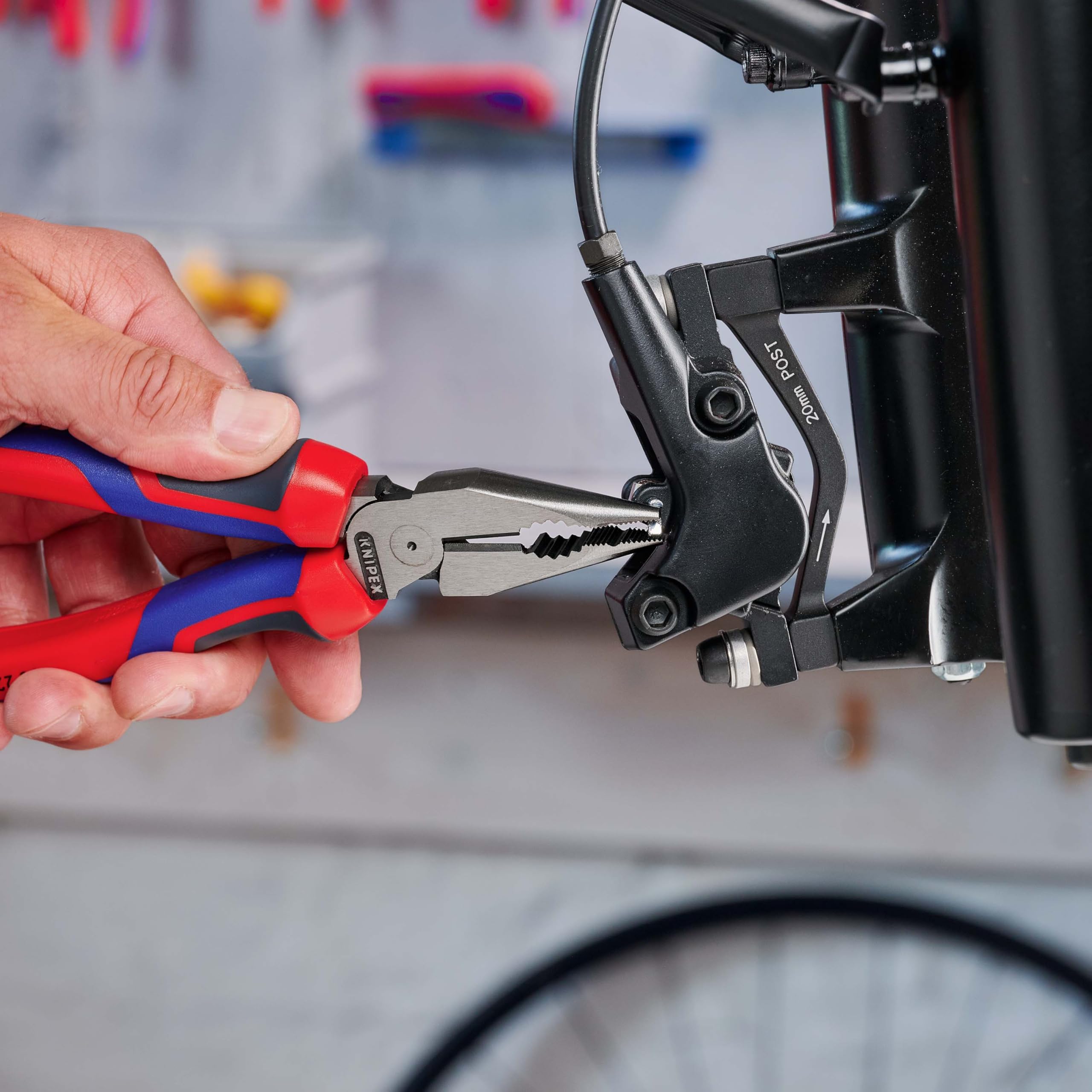 KNIPEX Szczypce uniwersalne z ostro zakończonymi szczękami z rękojeściami Comfort 185 mm, 08 22 185
