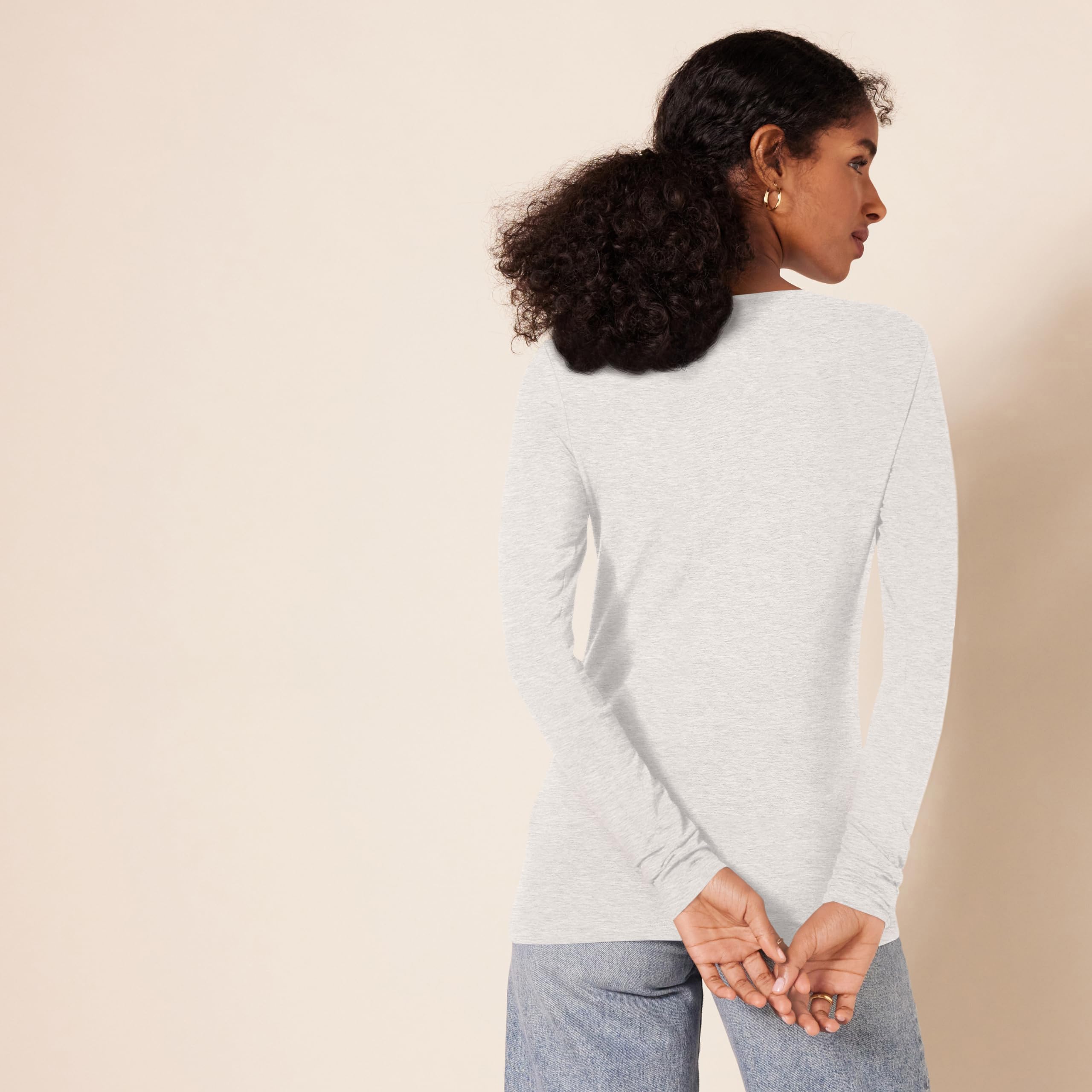 Amazon Essentials T-Shirt Girocollo a Maniche Lunghe, vestibilità Classica (Disponibile in Taglie Forti) Donna