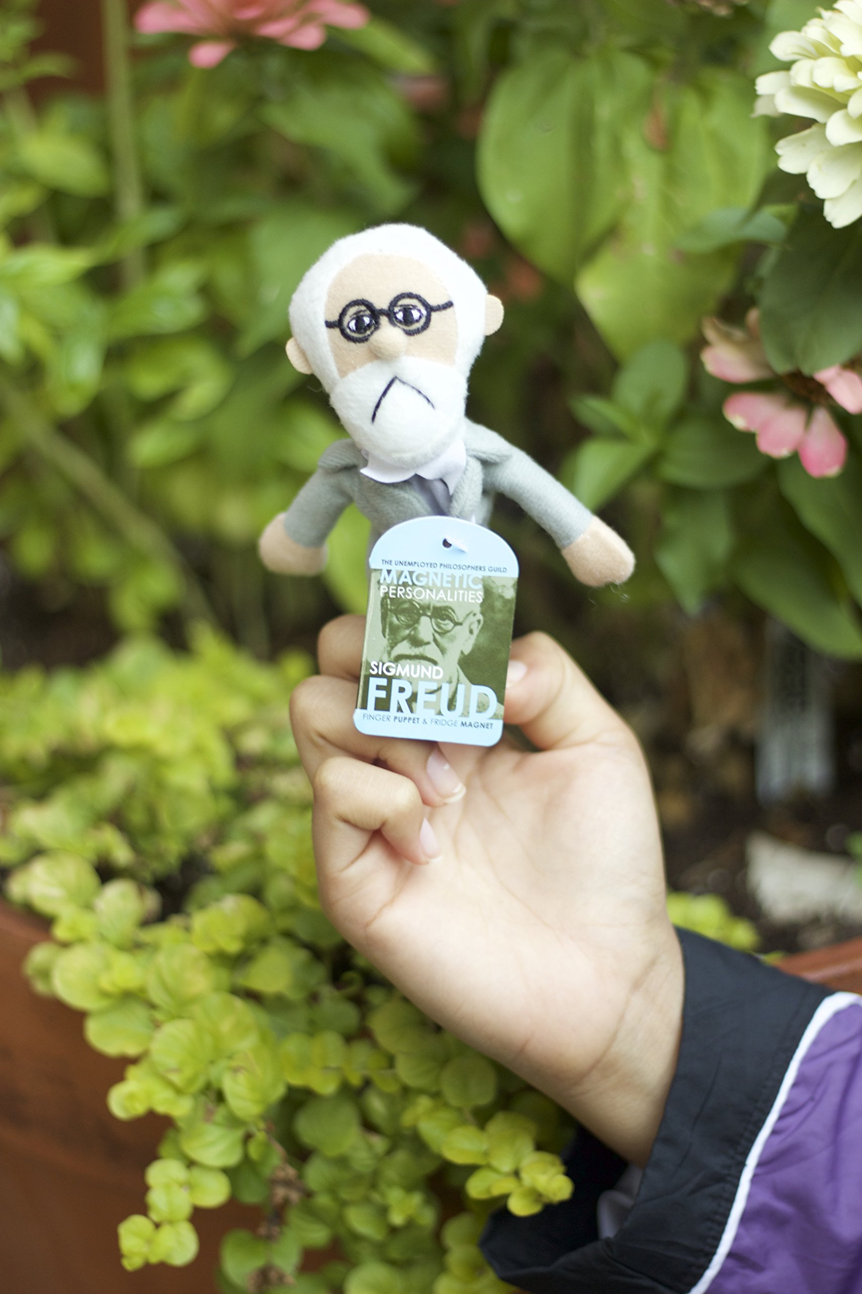The Unemployed Philosophers Guild Sigmund Freud Magnetic Personality - Plush Finger Puppet and Refrigerator Magnet, Approx 4" Tall