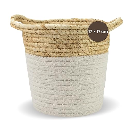 Jean & Len Round Cotton Straw Storage Basket, Multi-Use for Towels, Cosmetics and Small Utensils, Decorative and Durable Storage Solution, 17 x 17 cm