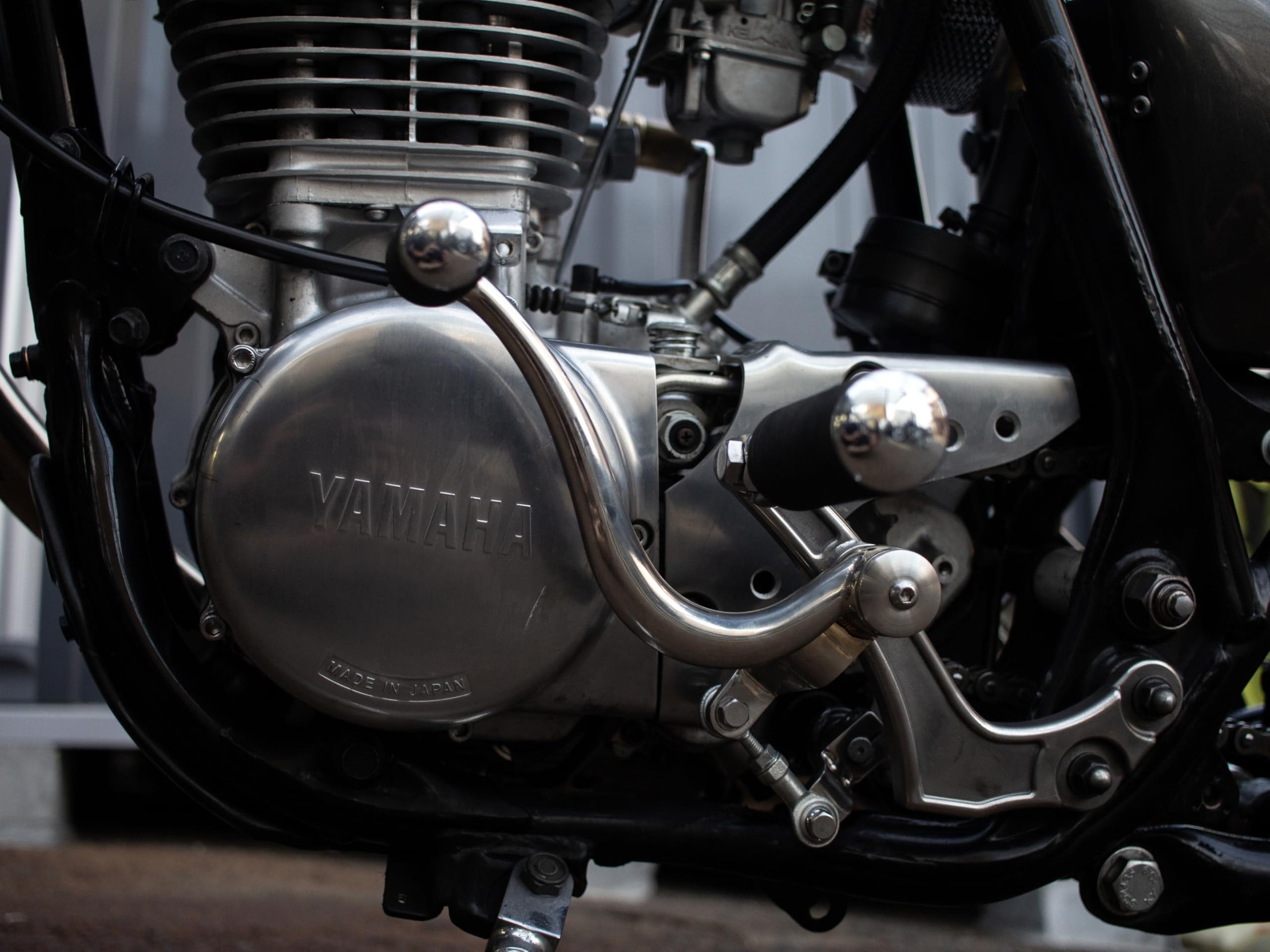Amazon | MOTOR ROCK SR400/500用 ミッドハイステップキット MR-SM100H 