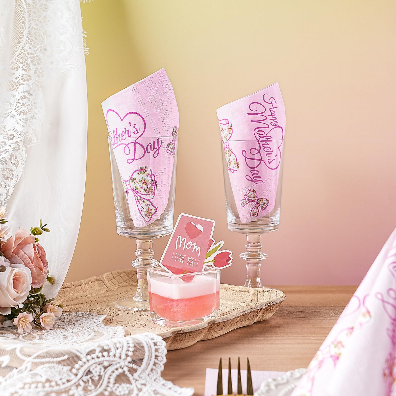 Pink Bow Scalloped Napkins – Princess & Ballerina Party Decor