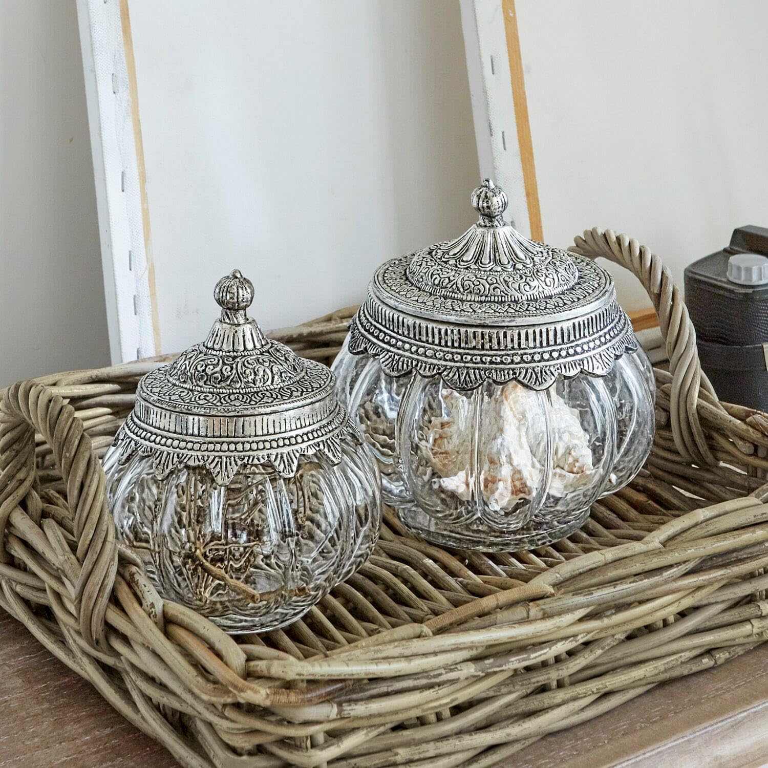 Loberon Madelon Coppia di contenitori in Vetro - Coperchi di Ferro Decorati artisticamente - Vetro dalla Forma Meravigliosa, Trasparente/Argento
