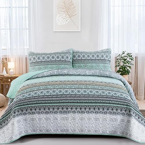 Dinjoy Green Boho Quilt Set King Size, Sage Green Khaki Bohemian Striped Quilt Bedding Set Bedspread Soft Lightweight Microfiber Coverlet 3 Pieces (1 Quilt 90"x104" + 2 Pillowcases) All Season