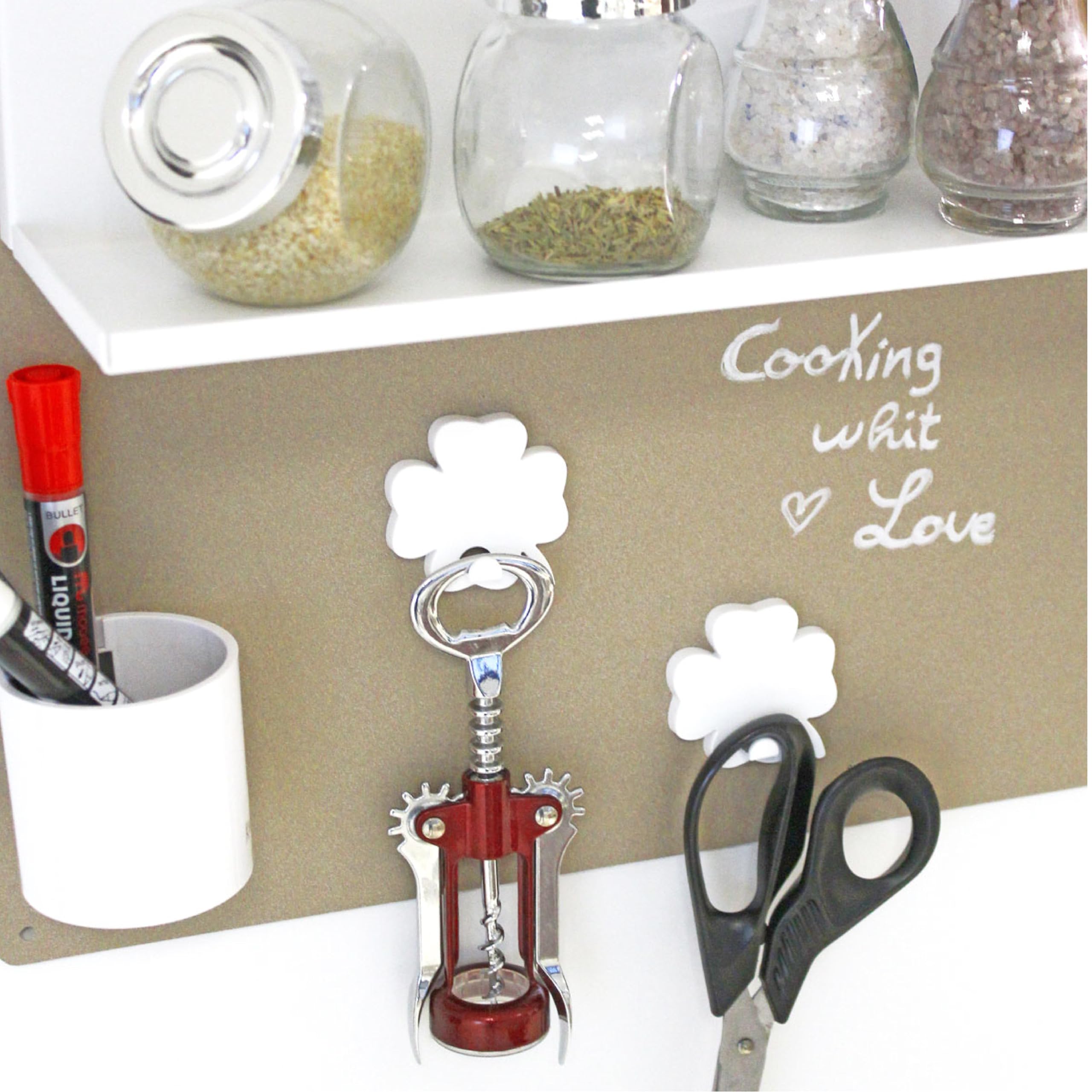 KalaMitica - Set of 2 Magnetic Wall Hangers with Powerful Magnet - White Four Leaf Clovers - Image 4