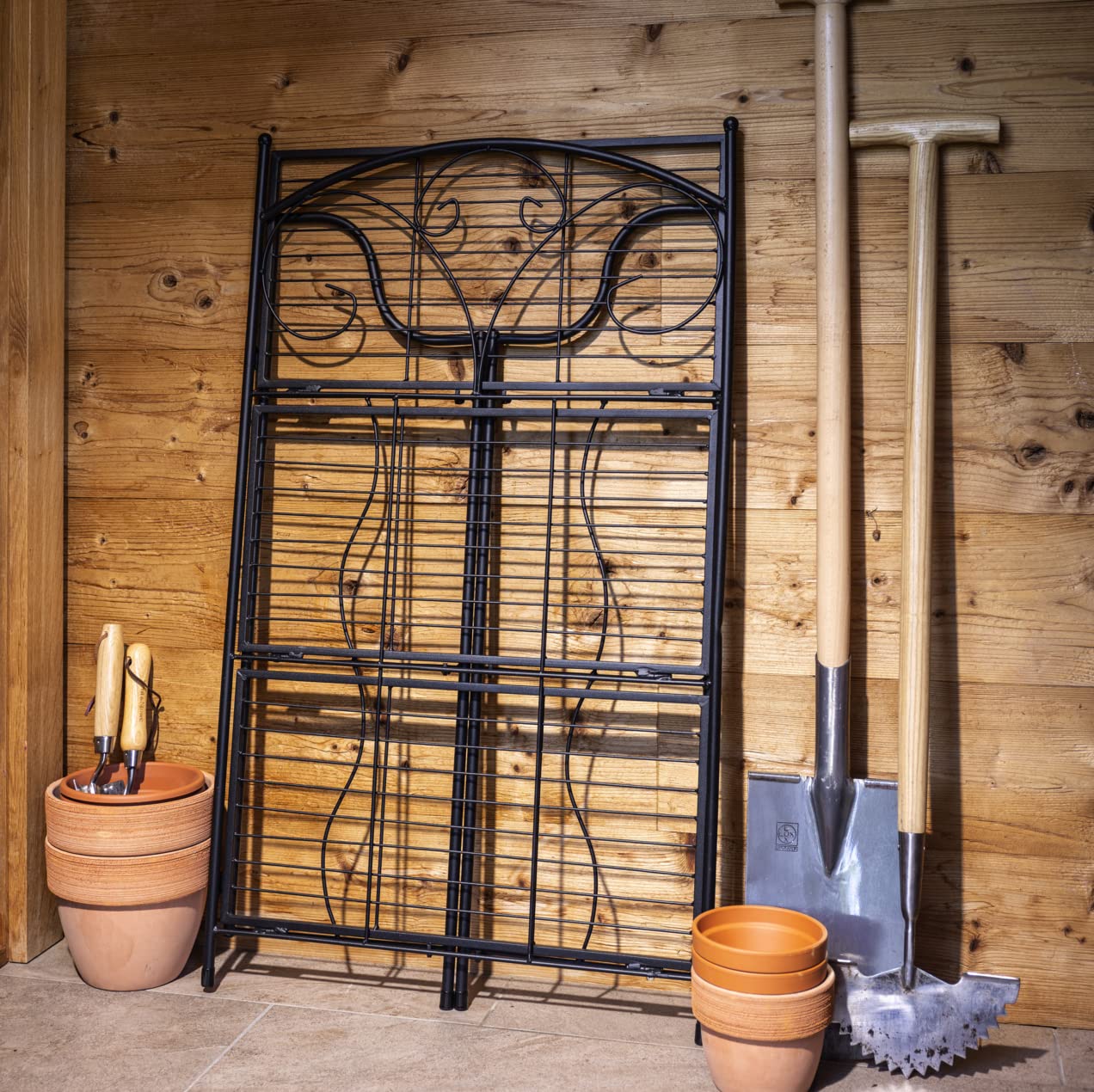Windhager Portafiori in metallo per esterni, porta piante da balcone pieghevole, scala per fiori, scarpiera per interni ed esterni, 100x58x31cm (HxLxP)