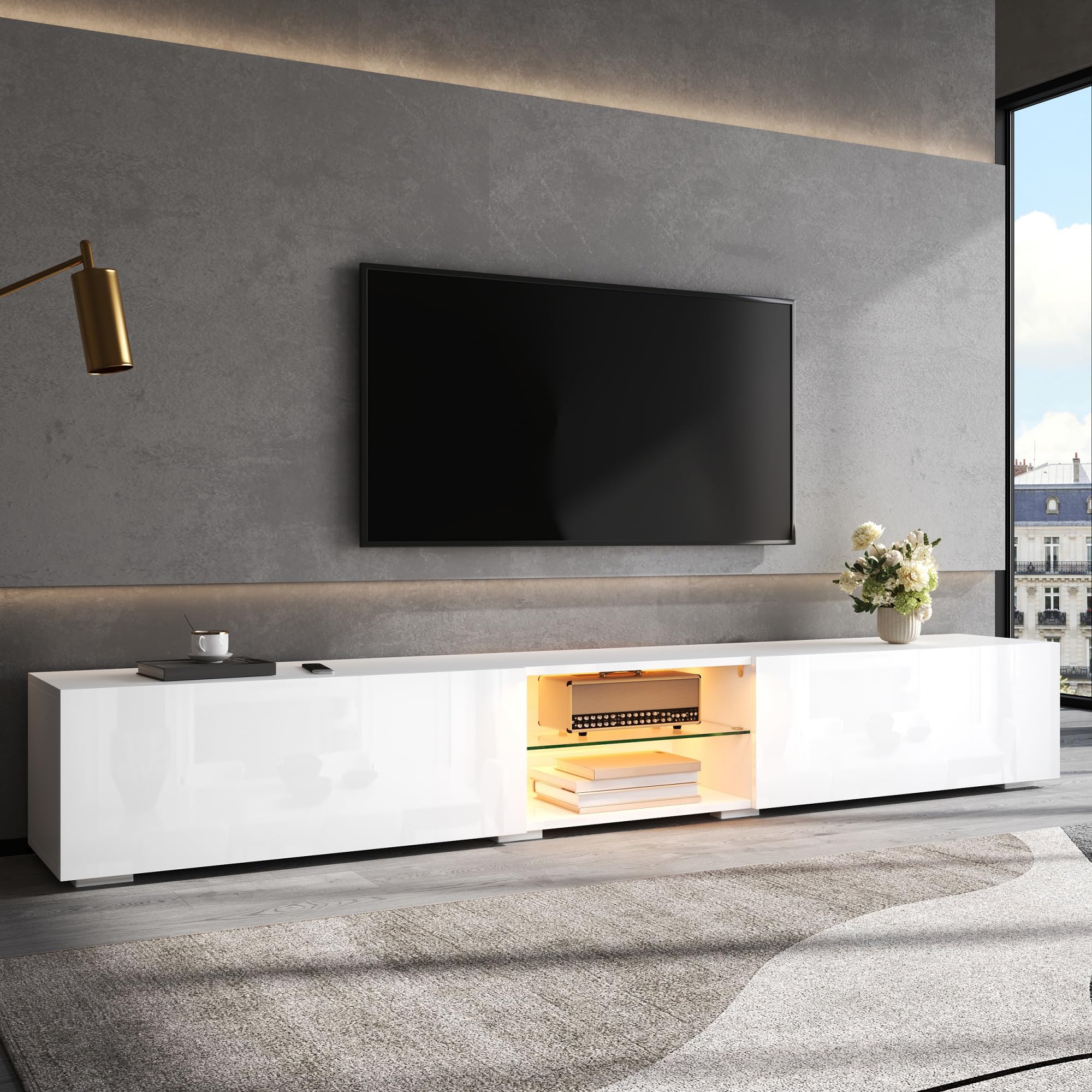 Meuble TV Blanc avec Portes Laquées Brillantes, Meuble TV LED avec Rangement et Étagère Transparente, Meuble Tele avec Éclairage LED, Support pour TV Jusqu’à 50 kg, 200x30x30 cm