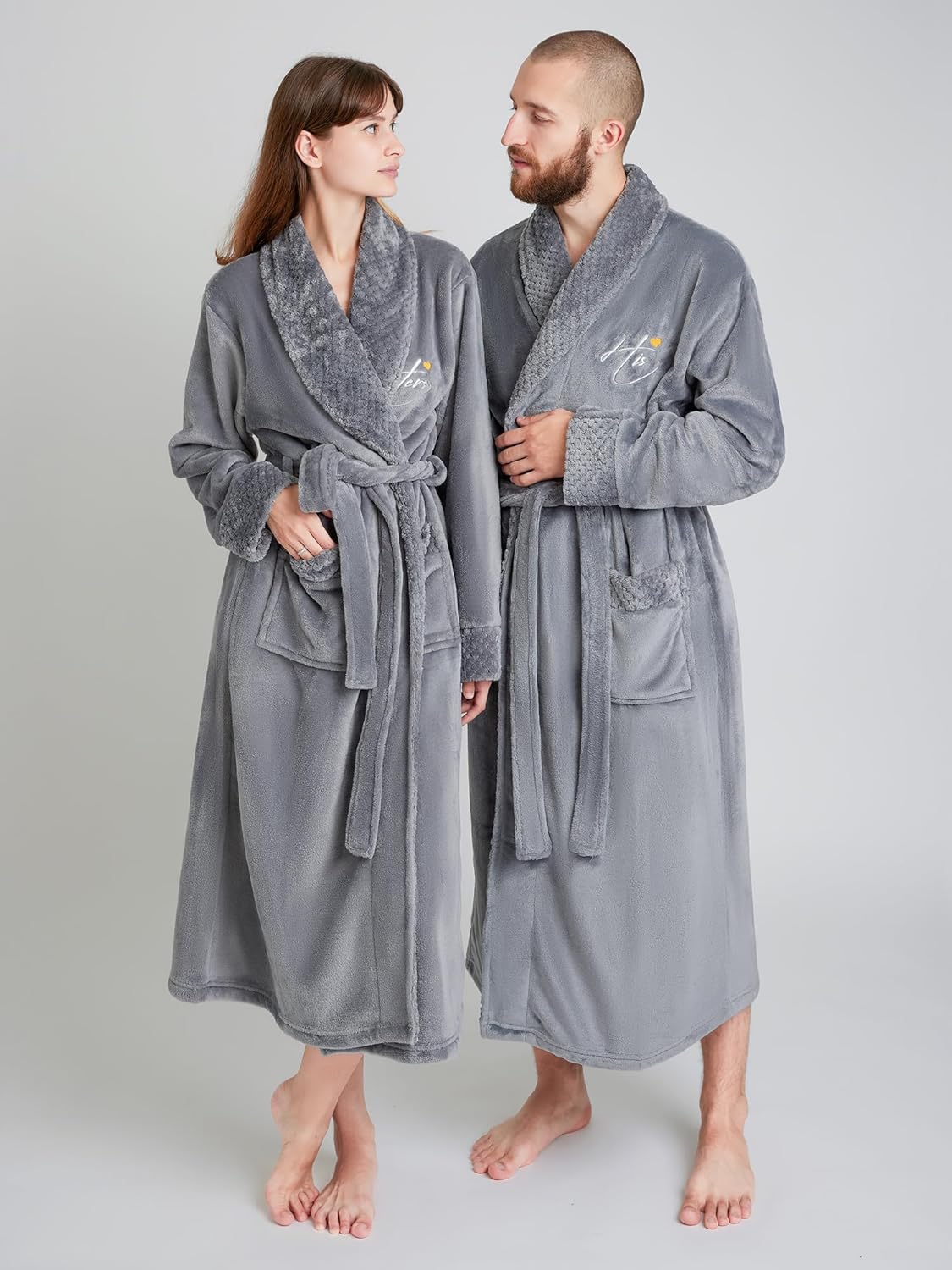 AW BRIDAL 2Pcs Mr and Mrs Robes for Couples Fleece, Matching Long Hooded Robes for Men Women, His and Hers Wedding Gifts