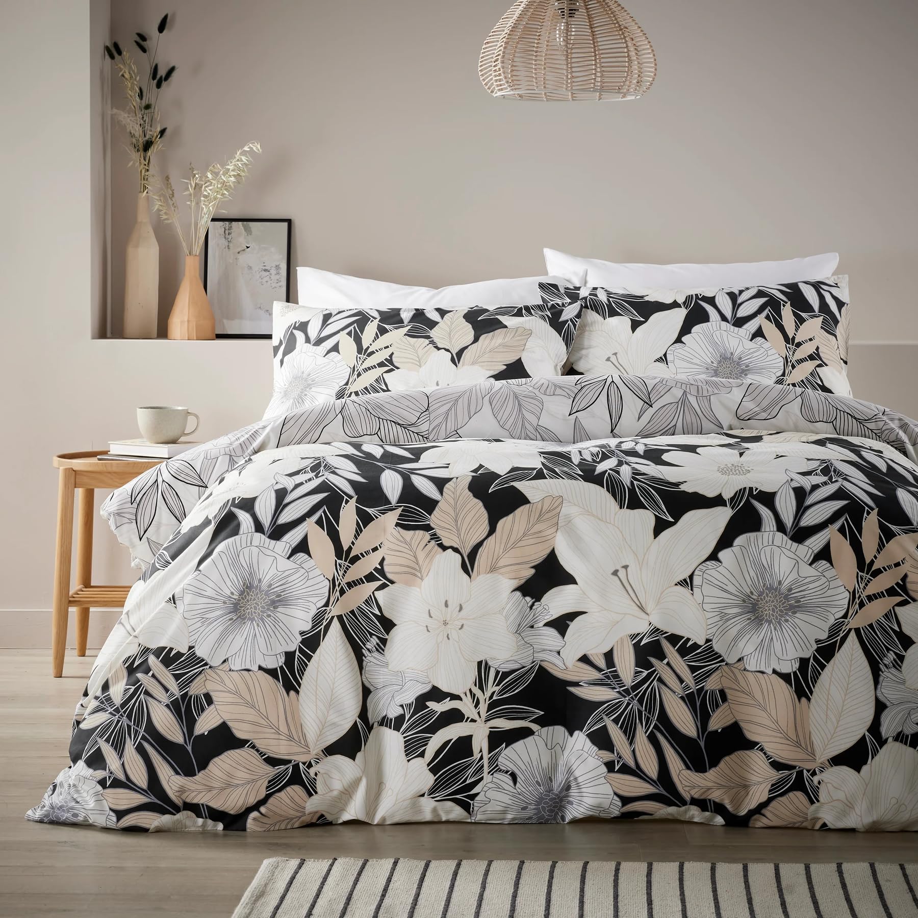 Vantona Floral Linear Bouquet Double Duvet Cover Set, Black And White Print, Double Duvet With 2 Pillowcases, Cotton Blend