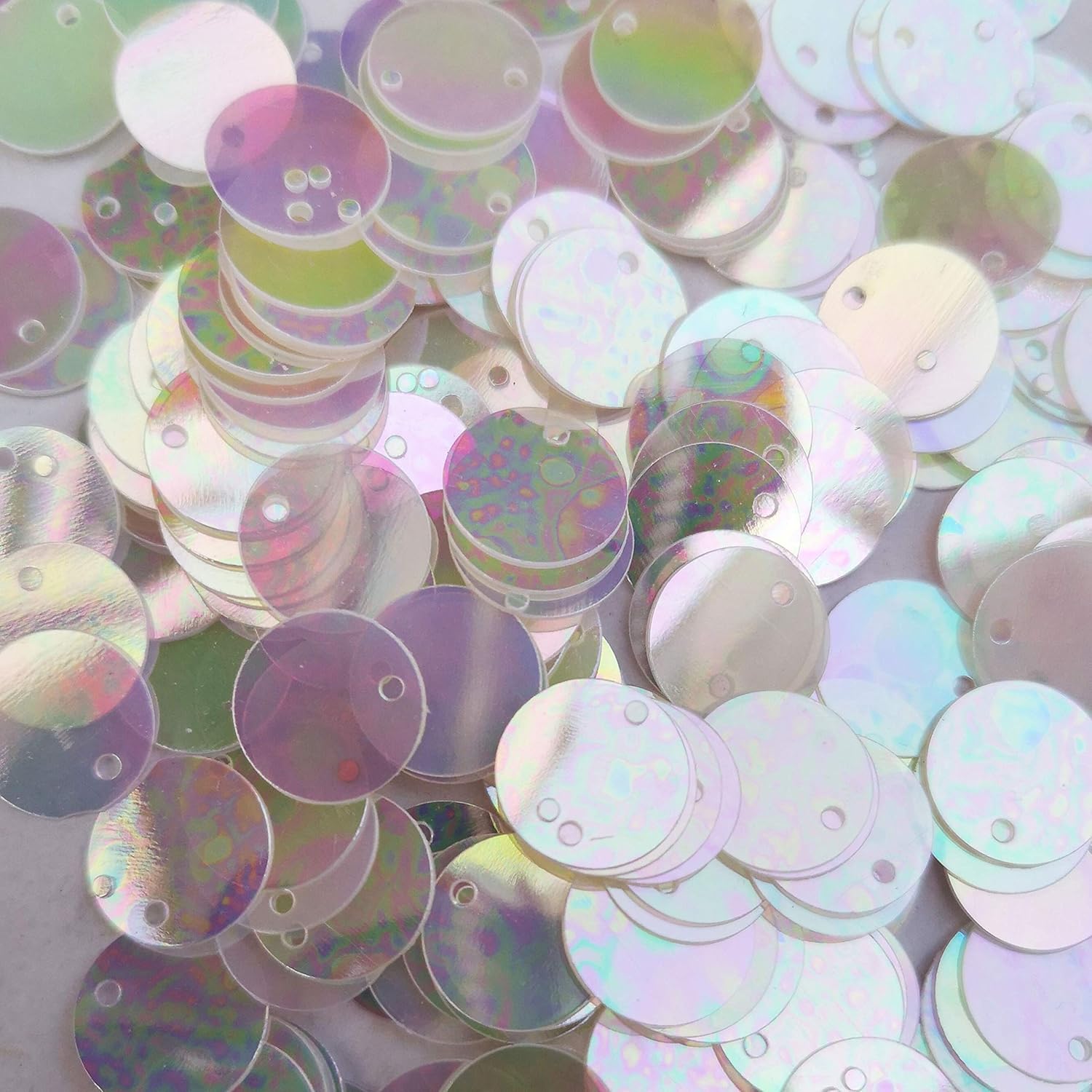 Amazon.com: 200pcs Flat Sequins Iridescent Spangles Craft Loose Sequins ...