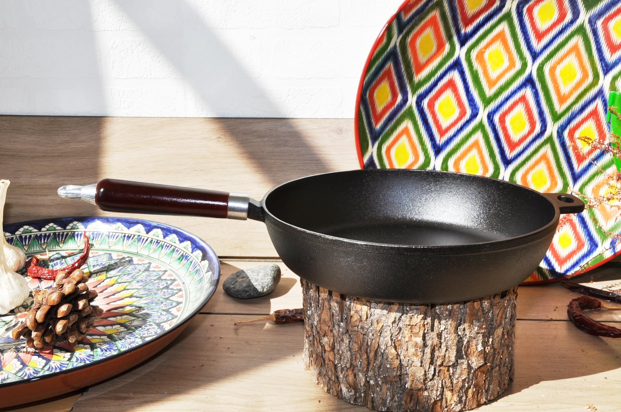 Generisch Padella in ghisa 28 cm di diametro sfuggente con manico in legno