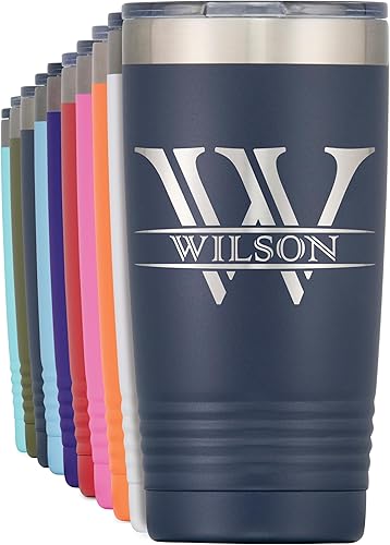 Vaso personalizado con inicial y nombre grabados, taza de acero inoxidable de 20 onzas, vaso de café de viaje aislado al vacío de doble pared con